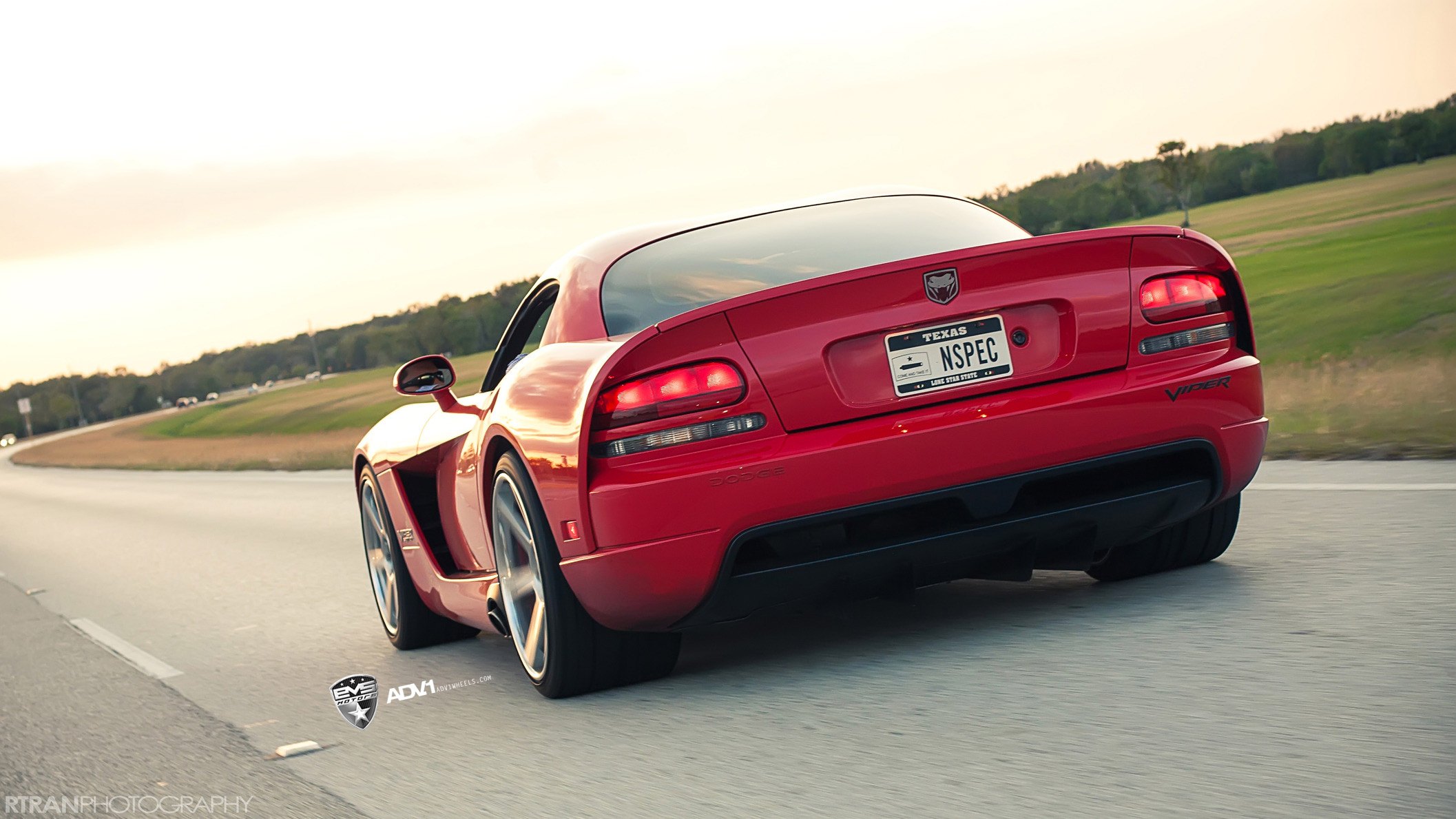 Aftermarket Rear Diffuser on Red Dodge Viper - Photo by ADV.1