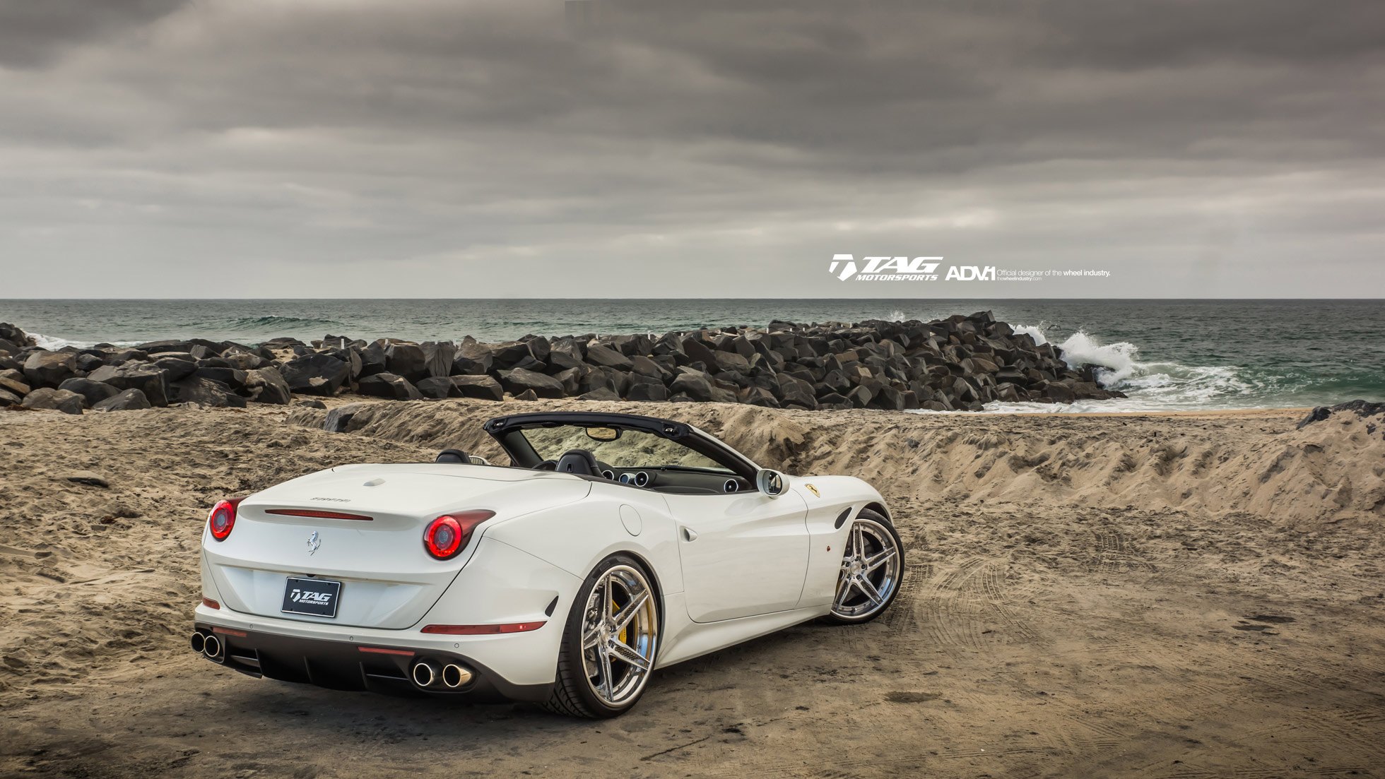 White Convertible Ferrari California Rear Diffuser - Photo by ADV.1