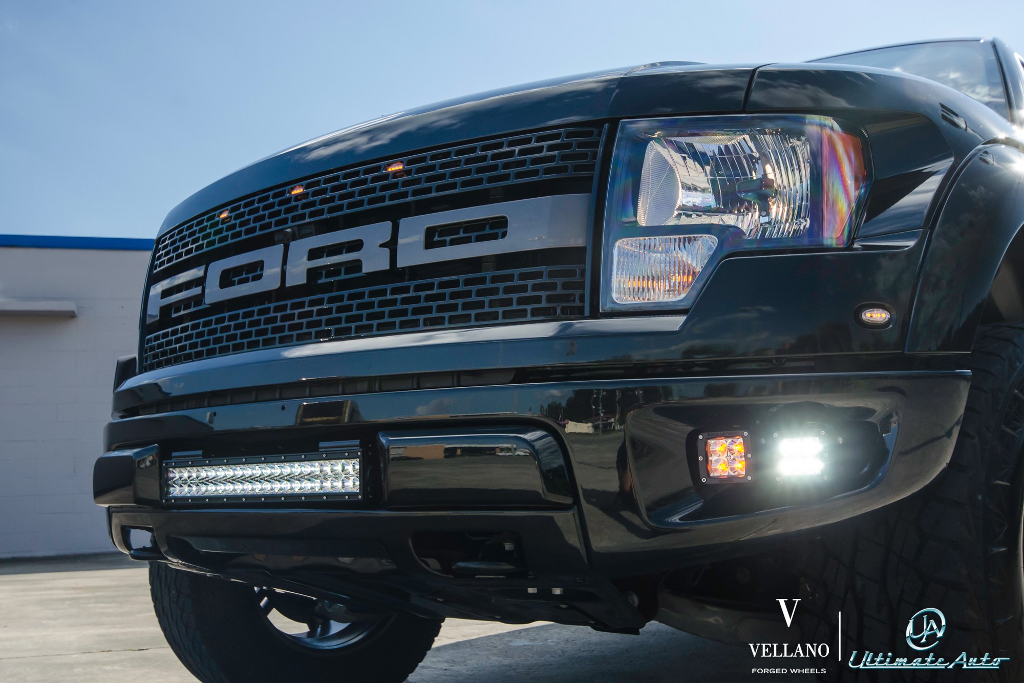 Fromt Bumper with LED Light Bar on Ford F-150 - Photo by Vellano