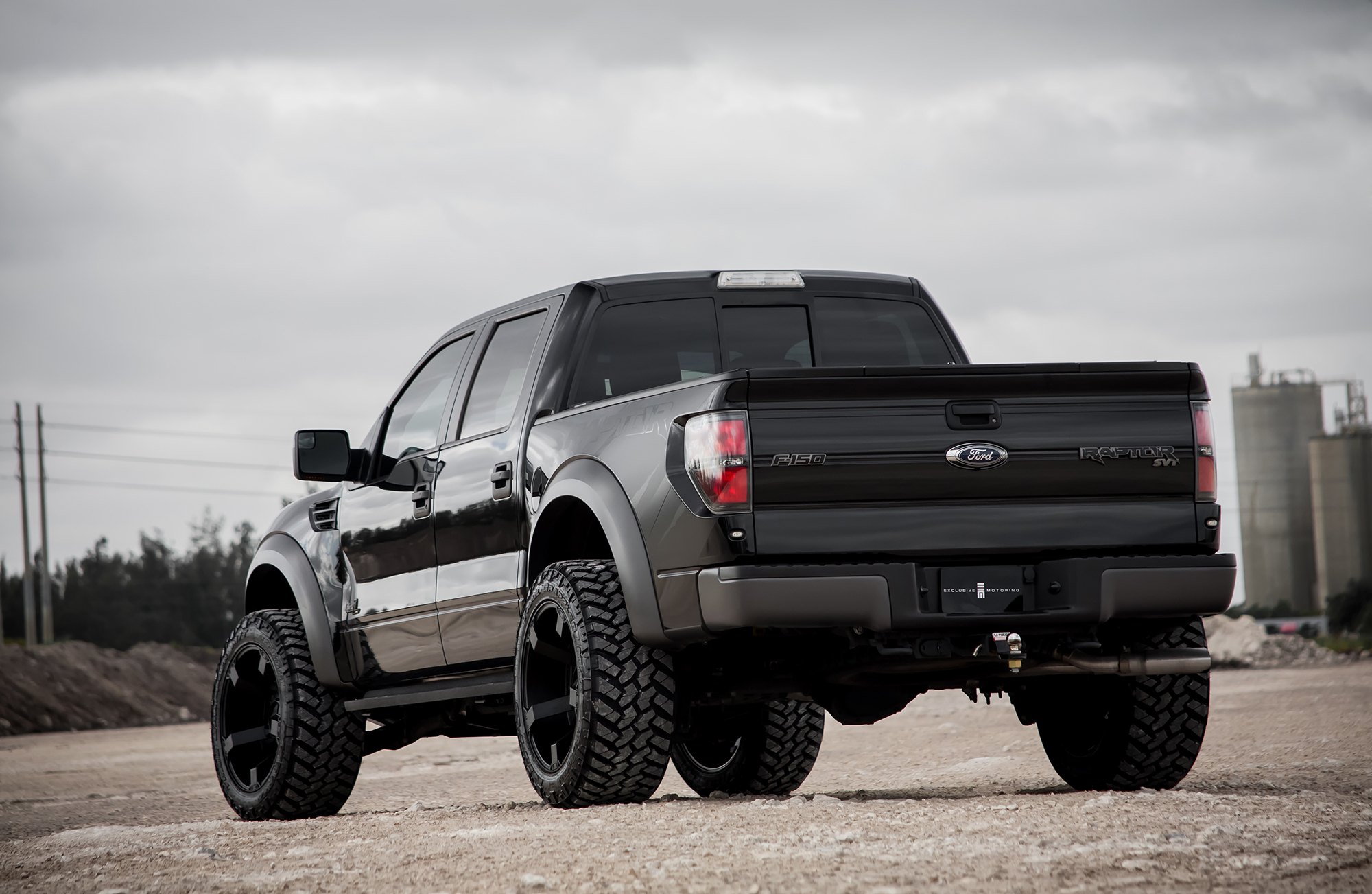 SVT Raptor With Wide Off-road Wheels - Photo by Exclusive Motoring