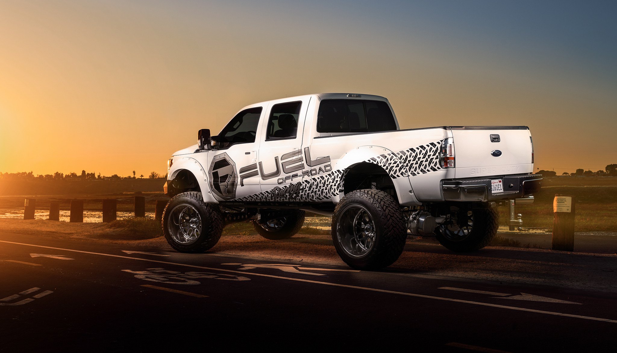 White Ford F250 Super Duty - Photo by Fuel Off-Road