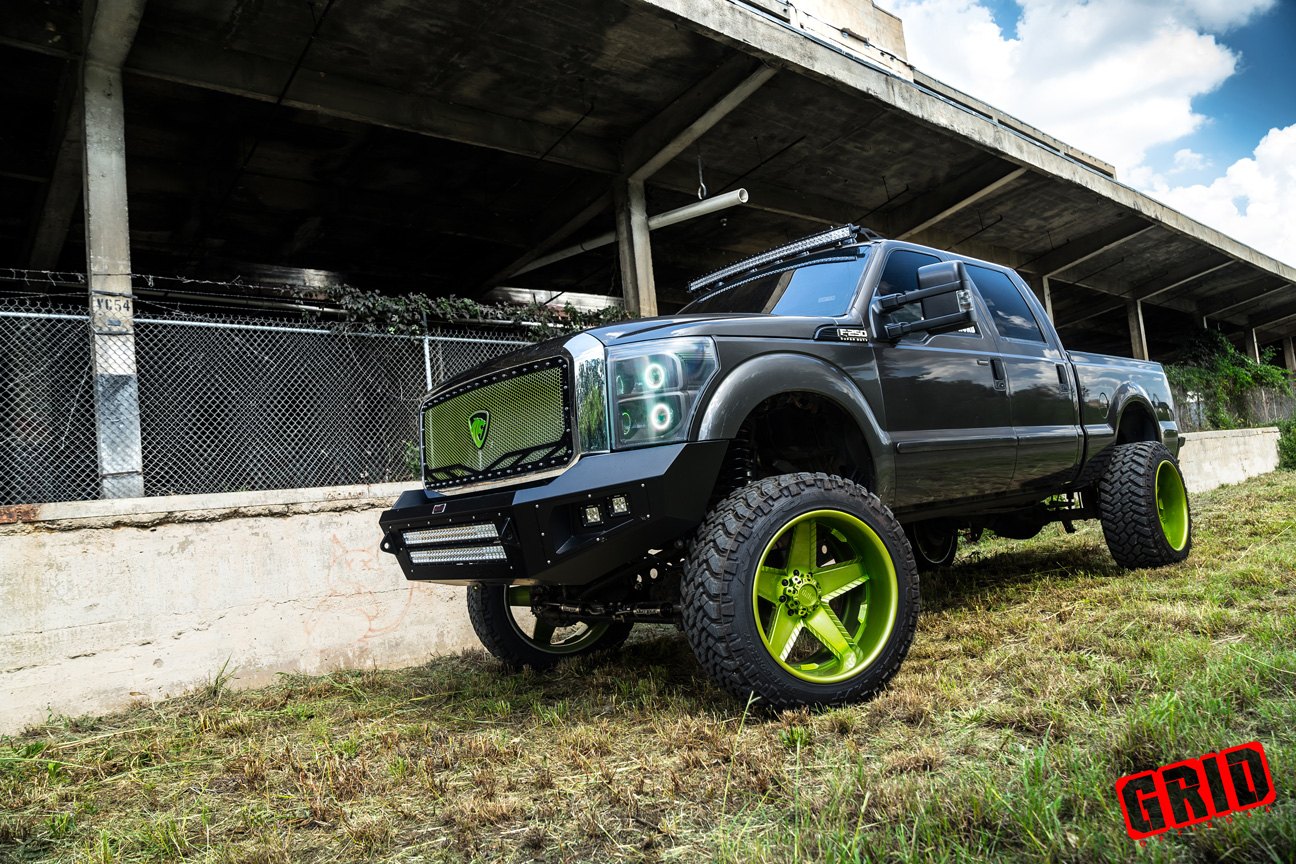 Monstrous Ford F250 Super Duty - Photo by Grid Off-road