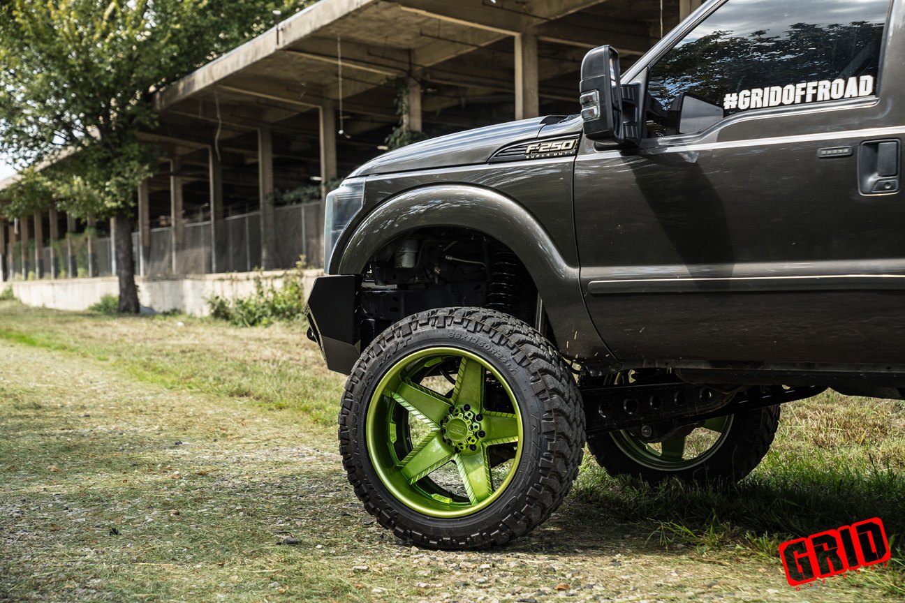 Ford F250 On 24 Inch Rims - Photo by Grid Off-road