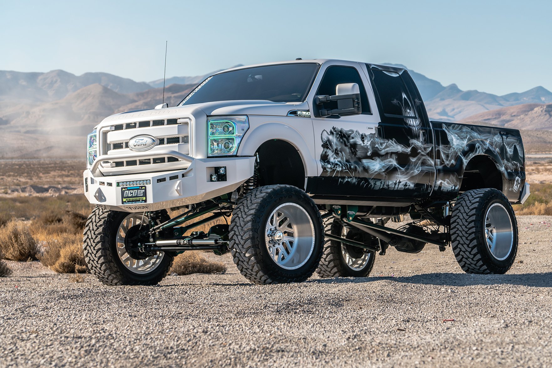 Ford F350 Rolling on 40s - Photo by American Force