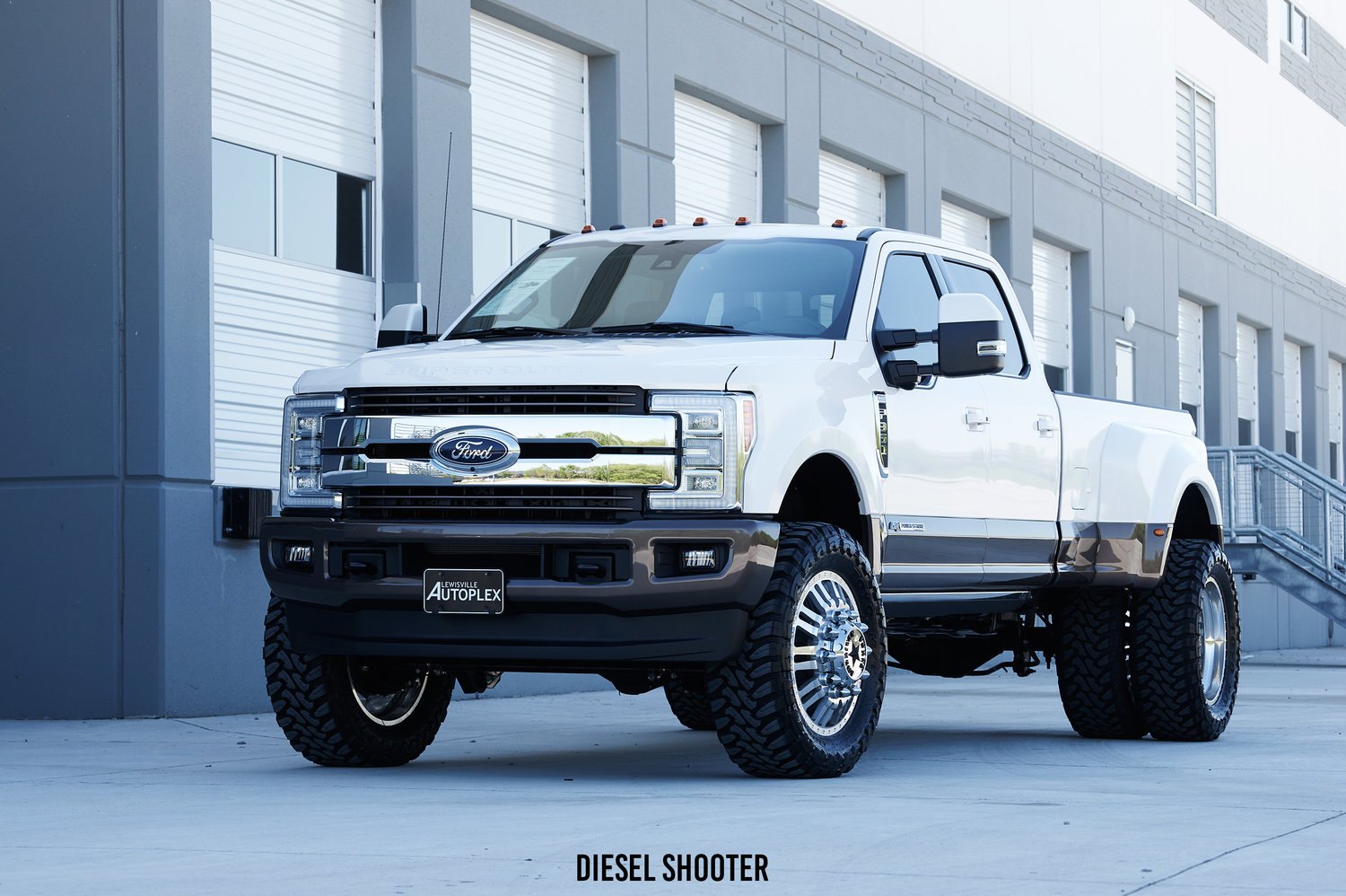 3 Inch Pro Comp Lift Kit on Custom Ford F-350 - Photo by Diesel Shooter