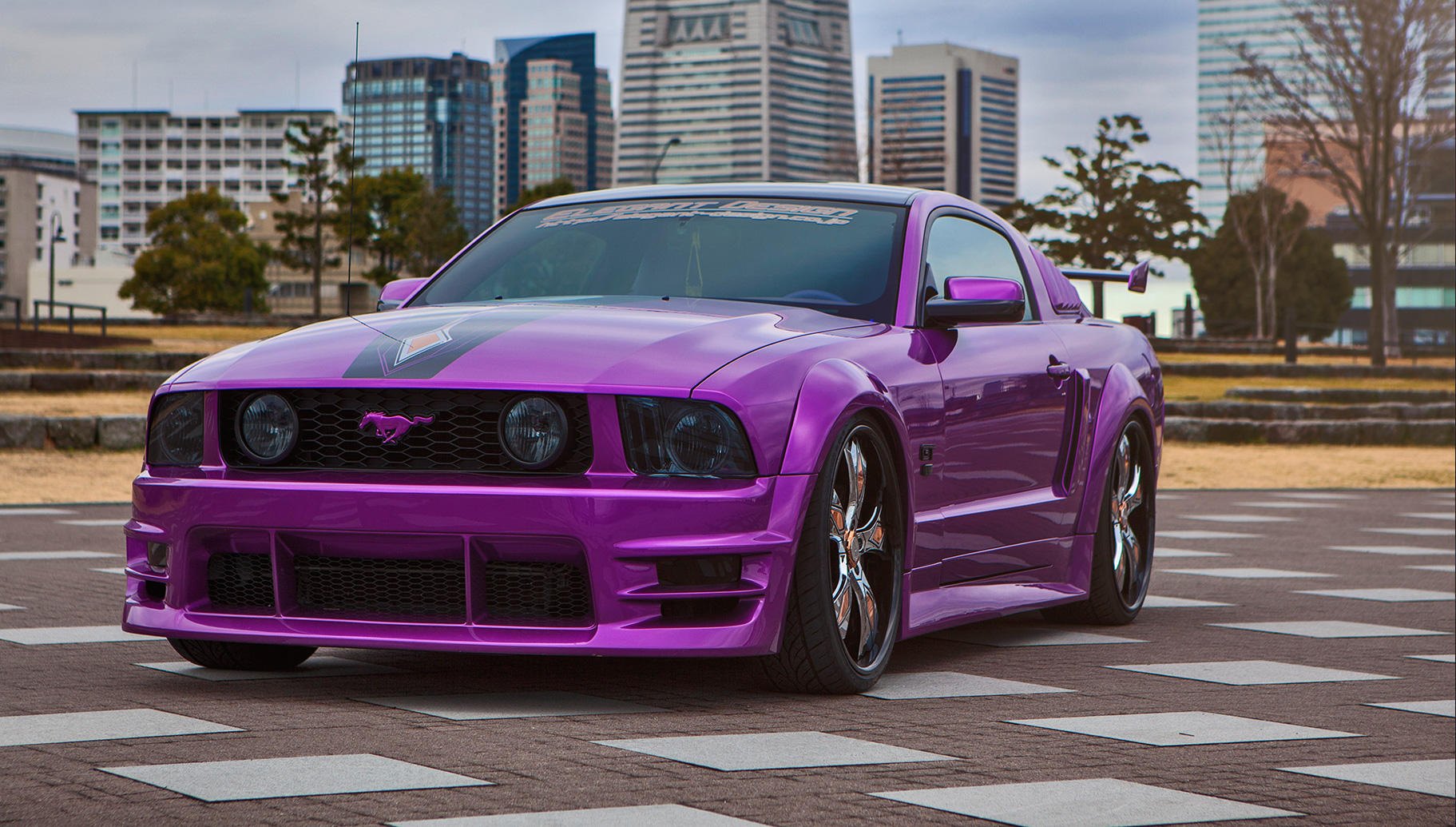 Custom Purple Ford Mustang GT - Photo by Lexani