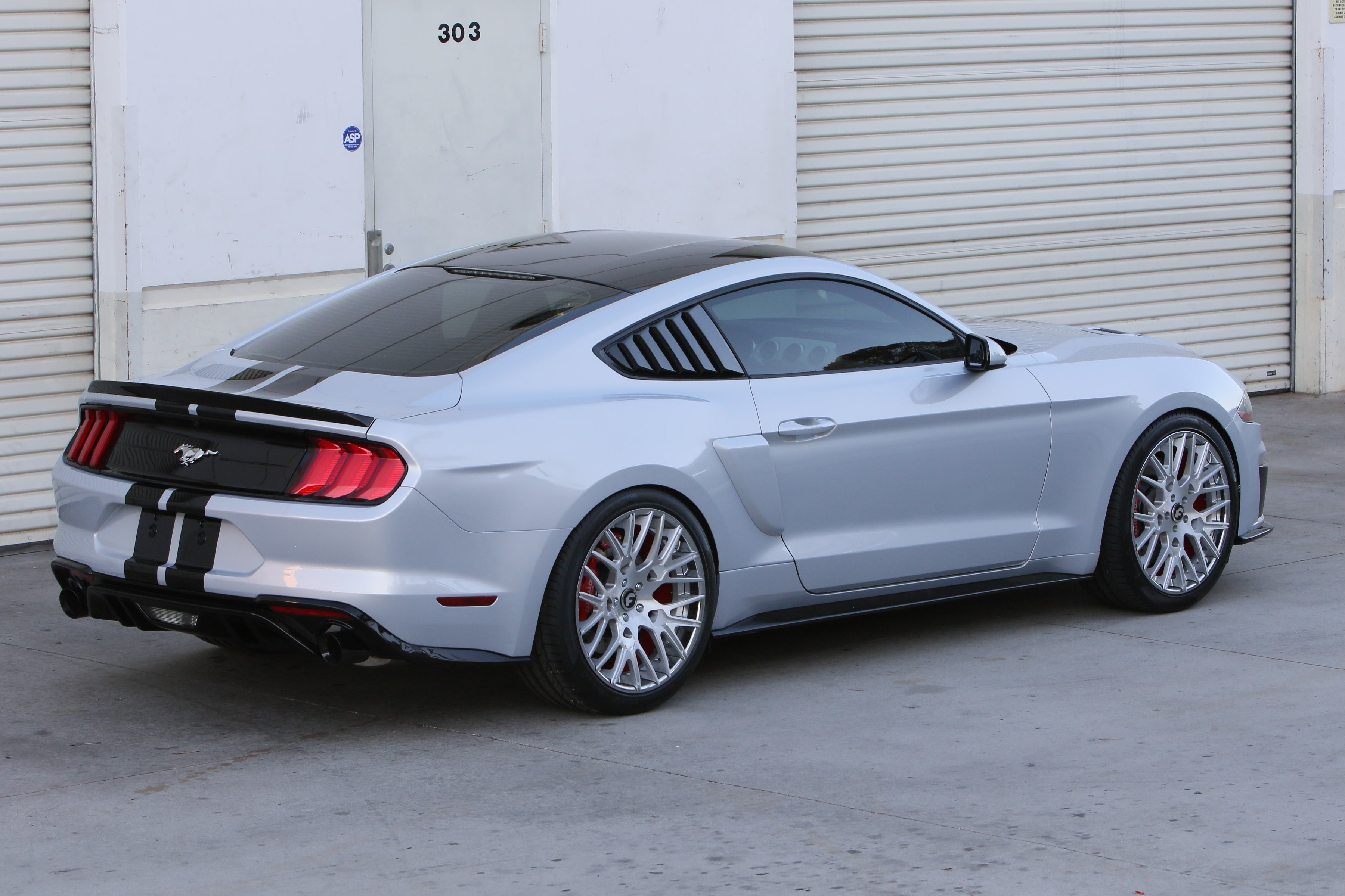 Rear Lip Spoiler on Gray Ford Mustang - Photo by Air Design USA