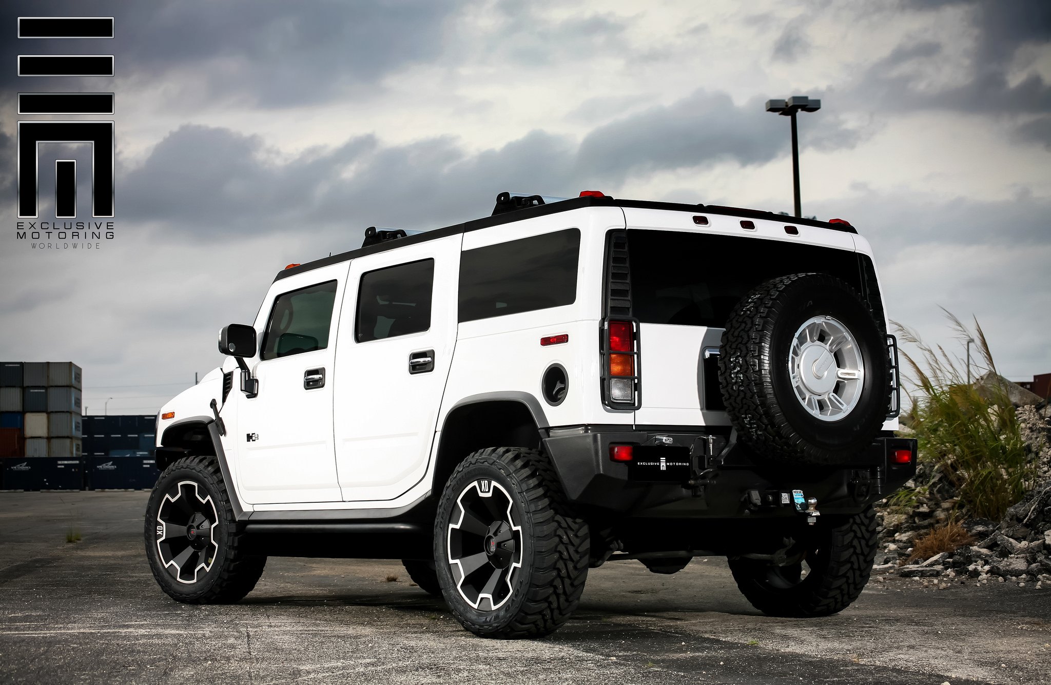 Custom painted XD Off-road Rims on Hummer H2 - Photo by Exclusive Motoring