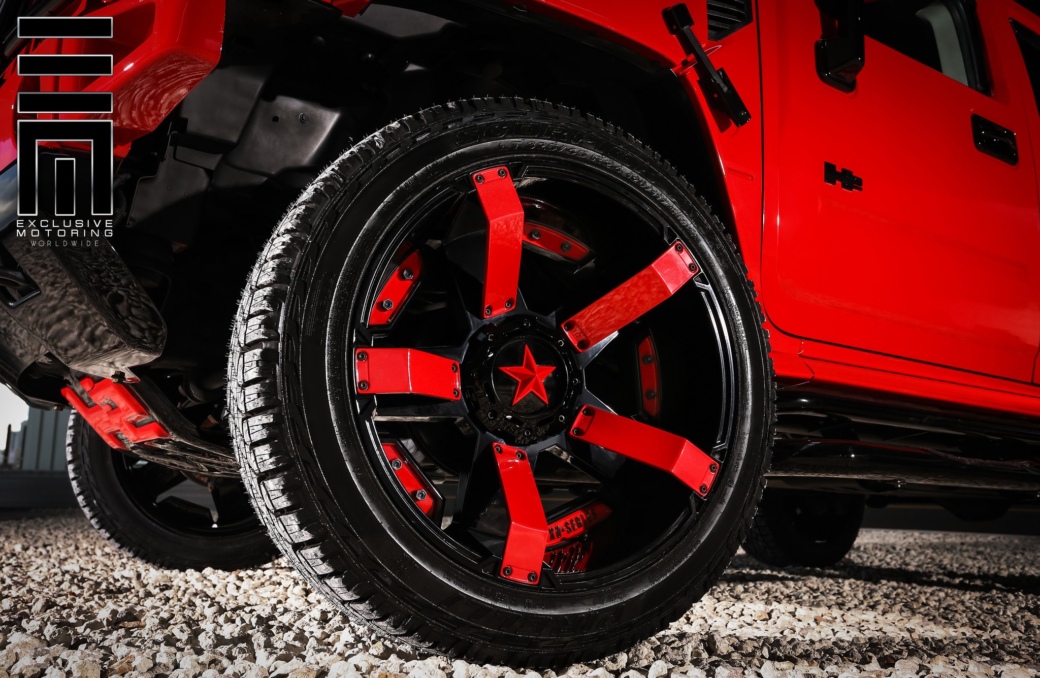 Black And Red Custom Painted XD-Series Wheels - Photo by Exclusive Motoring