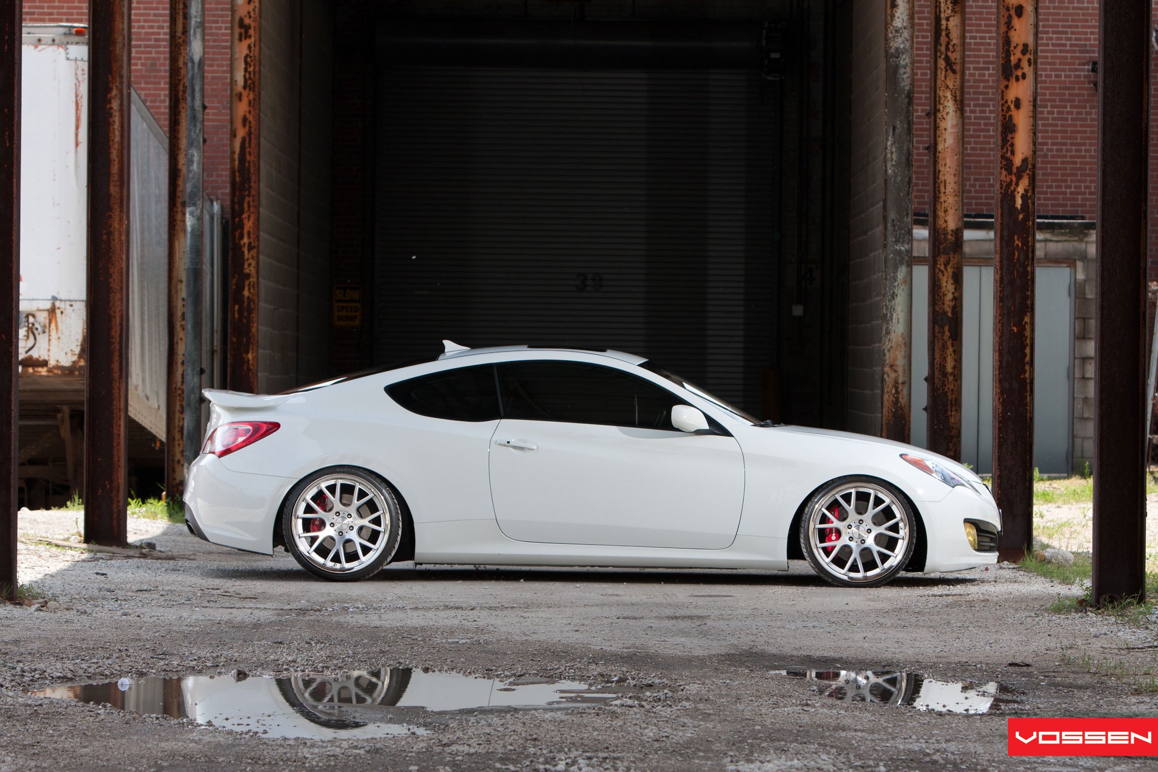 Vossen Rims with Red Brembo Brakes on Hyundai Genesis Coupe - Photo by Vossen