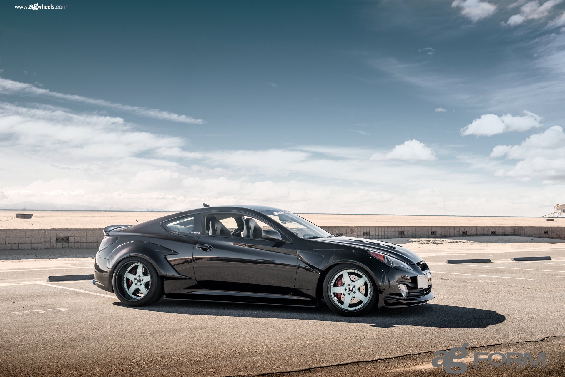 Hyundai Genesis Coupe with Sport Seats - Photo by Avant Garde