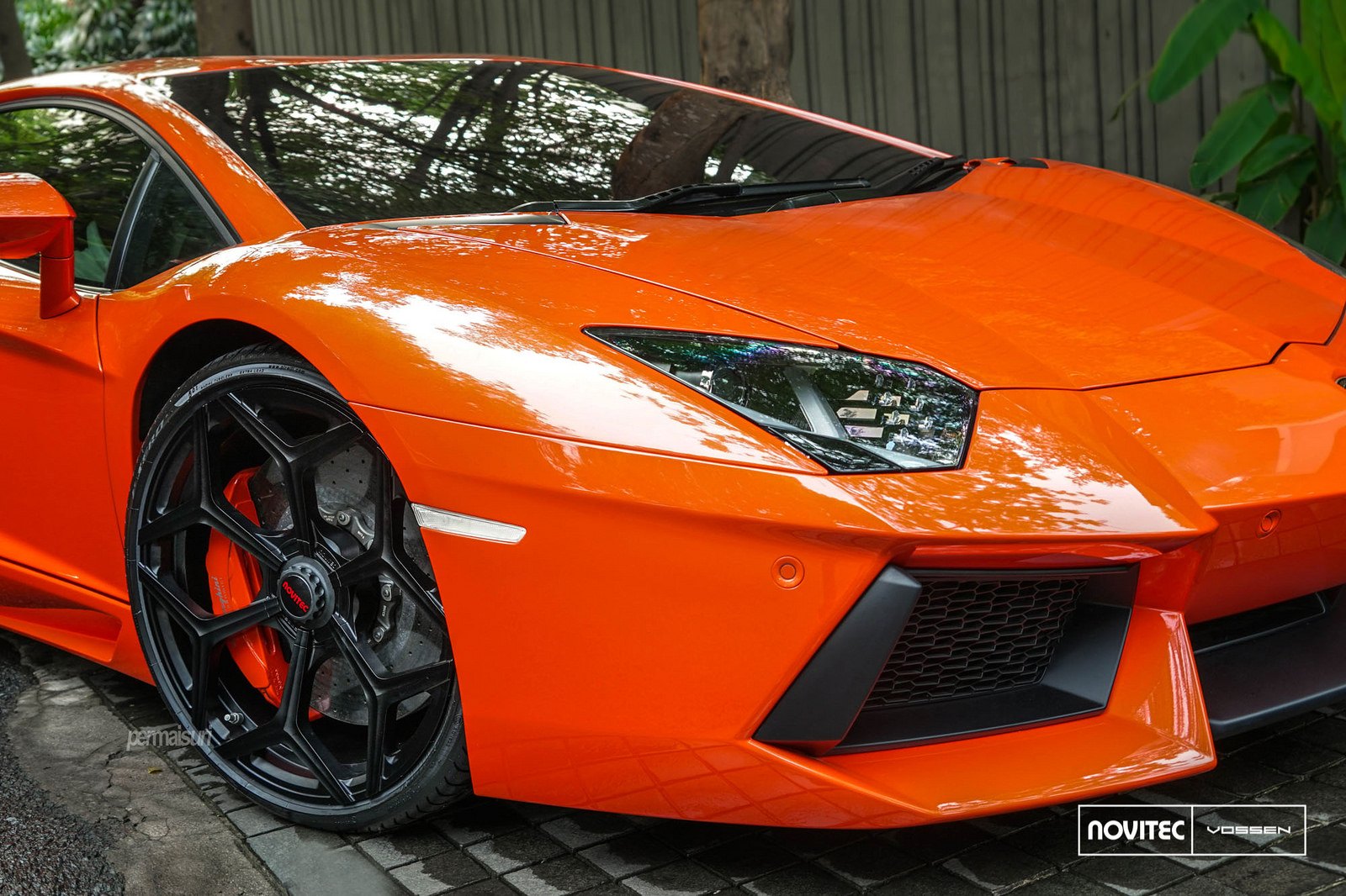 Orange Lamborghini Aventador with NV1 Vossen Wheels - Photo by Vossen