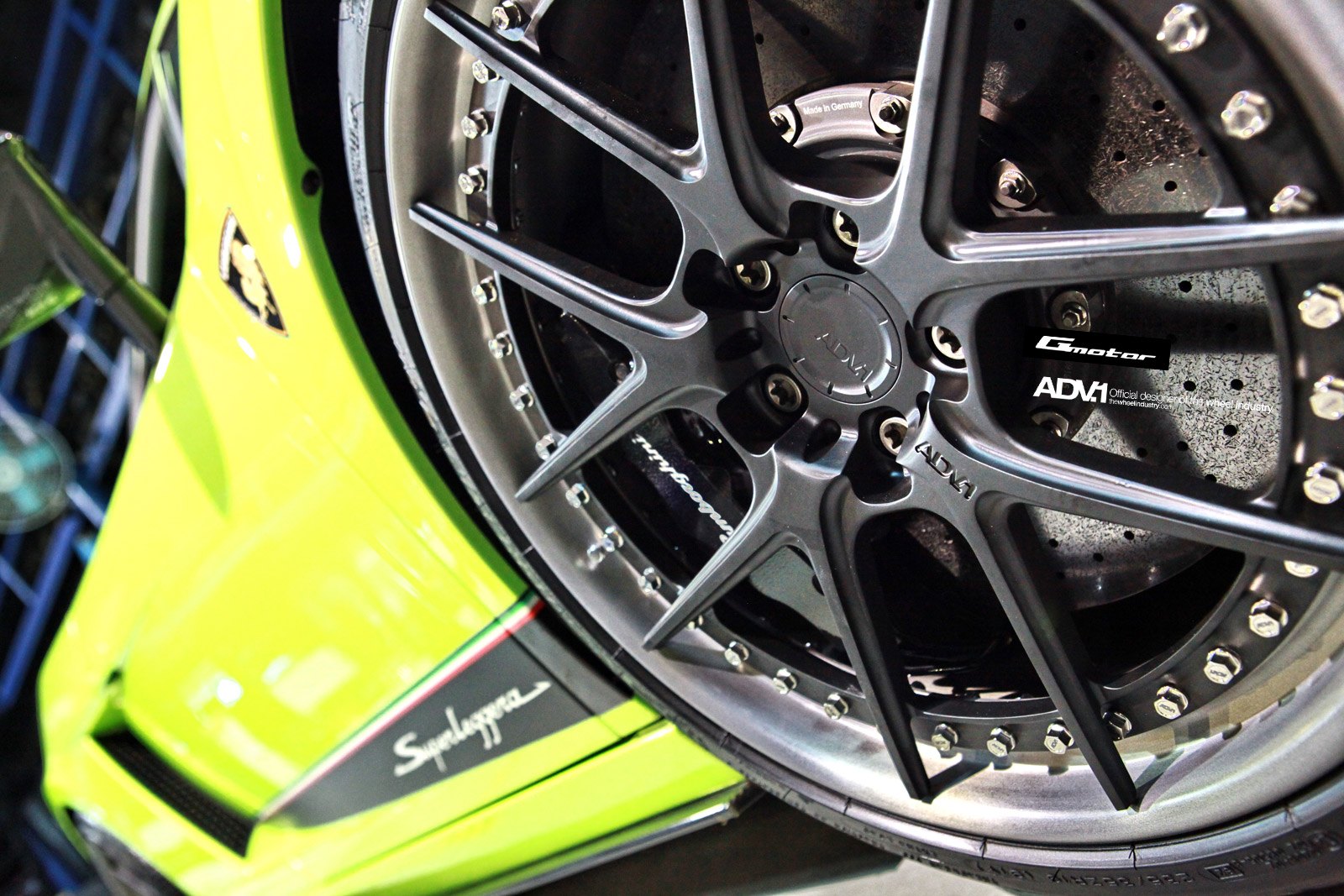 Lime Green Lamborghini Gallardo Carbon with ADV5 Wheels - Photo by ADV.1