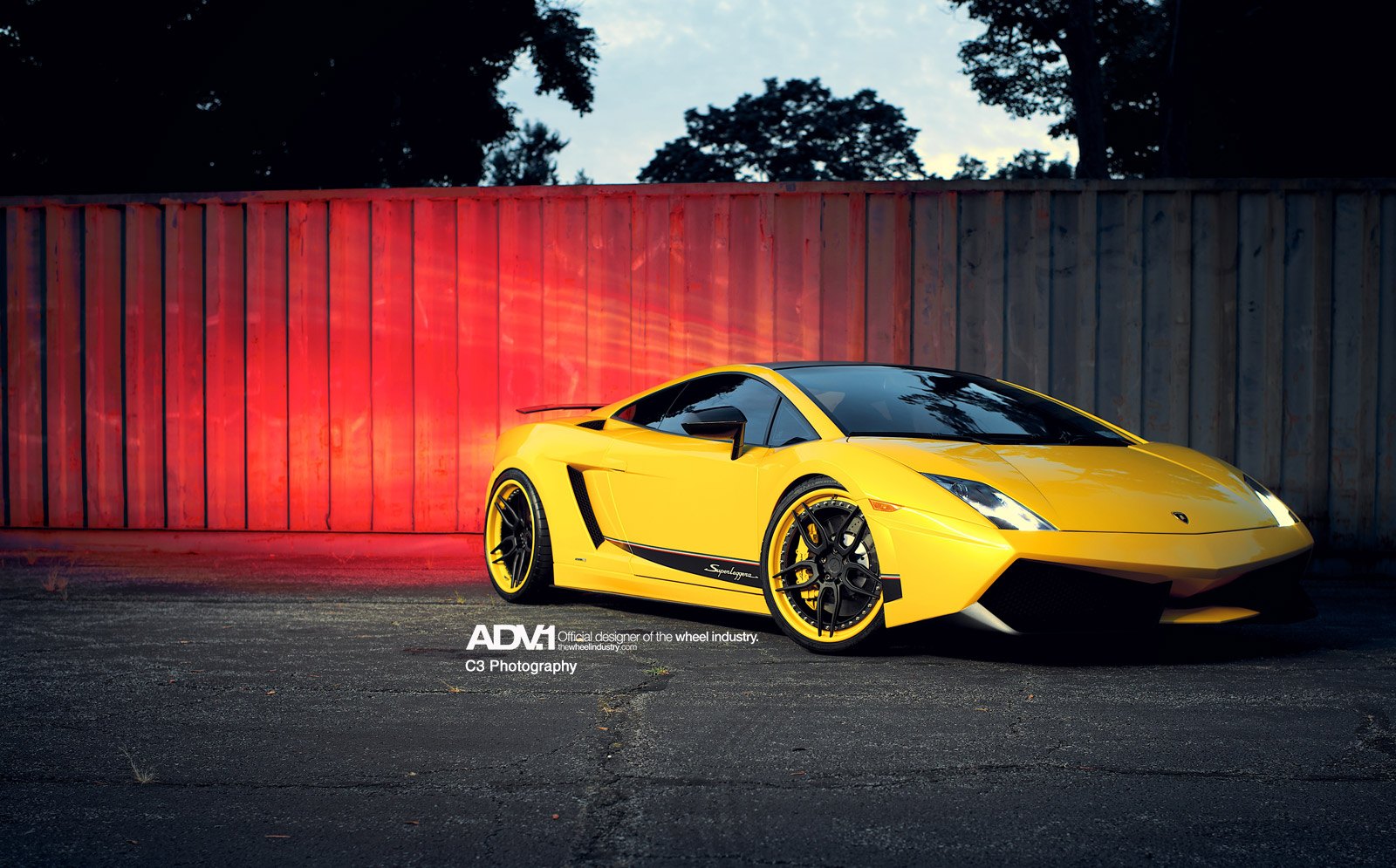 Yellow Lamborghini Gallardo Superleggera with Black Accents - Photo by ADV.1
