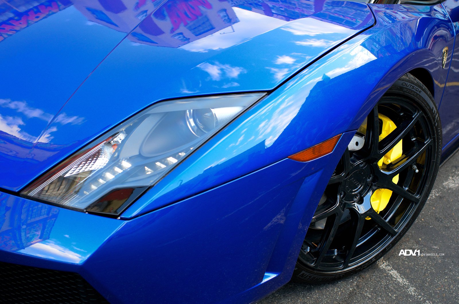 Blue Lamborghini Gallardo with Aftermarket Headlights - Photo by ADV.1
