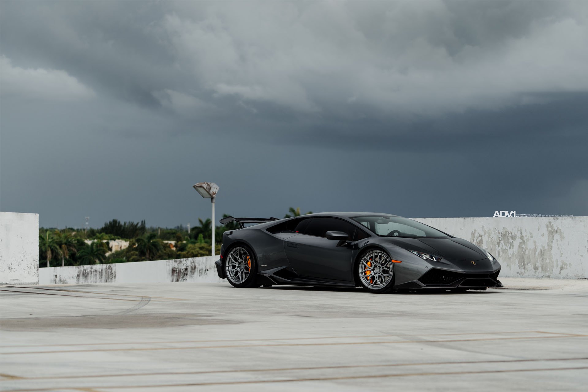 Stanced Lamborghini Huracan on ADV.1 - Photo by ADV.1