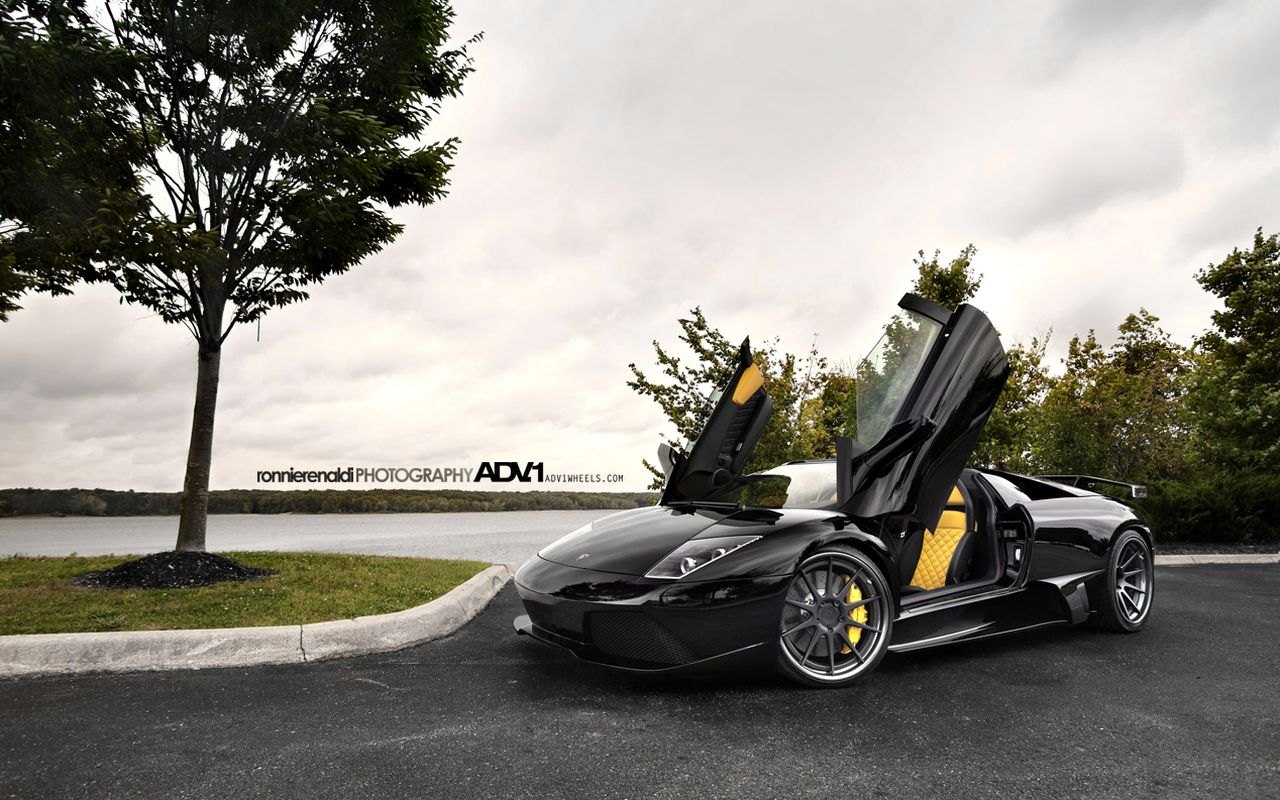 Yellow Seats in Black Convertible Lamborghini Murcielago - Photo by ADV.1