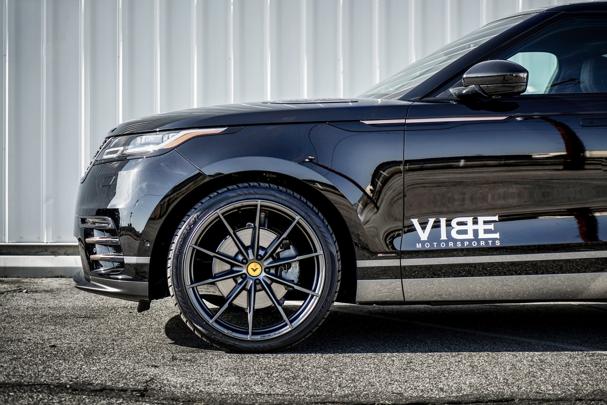 Custom Vorsteiner Rims on Black Range Rover Velar - Photo by VIBE Motorsports