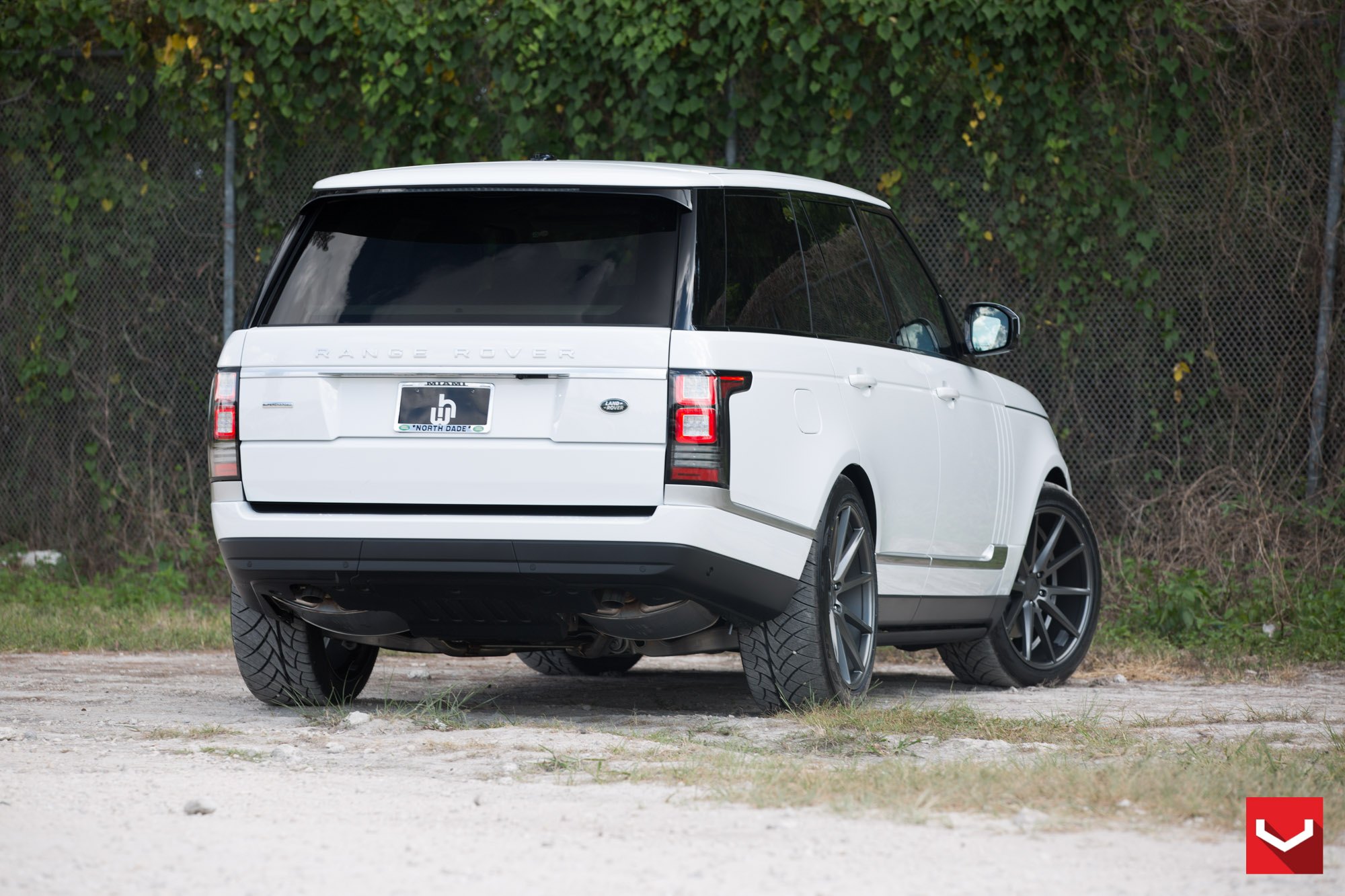 Roofline Spoiler with Light on Land Rover Range Rover - Photo by Vossen