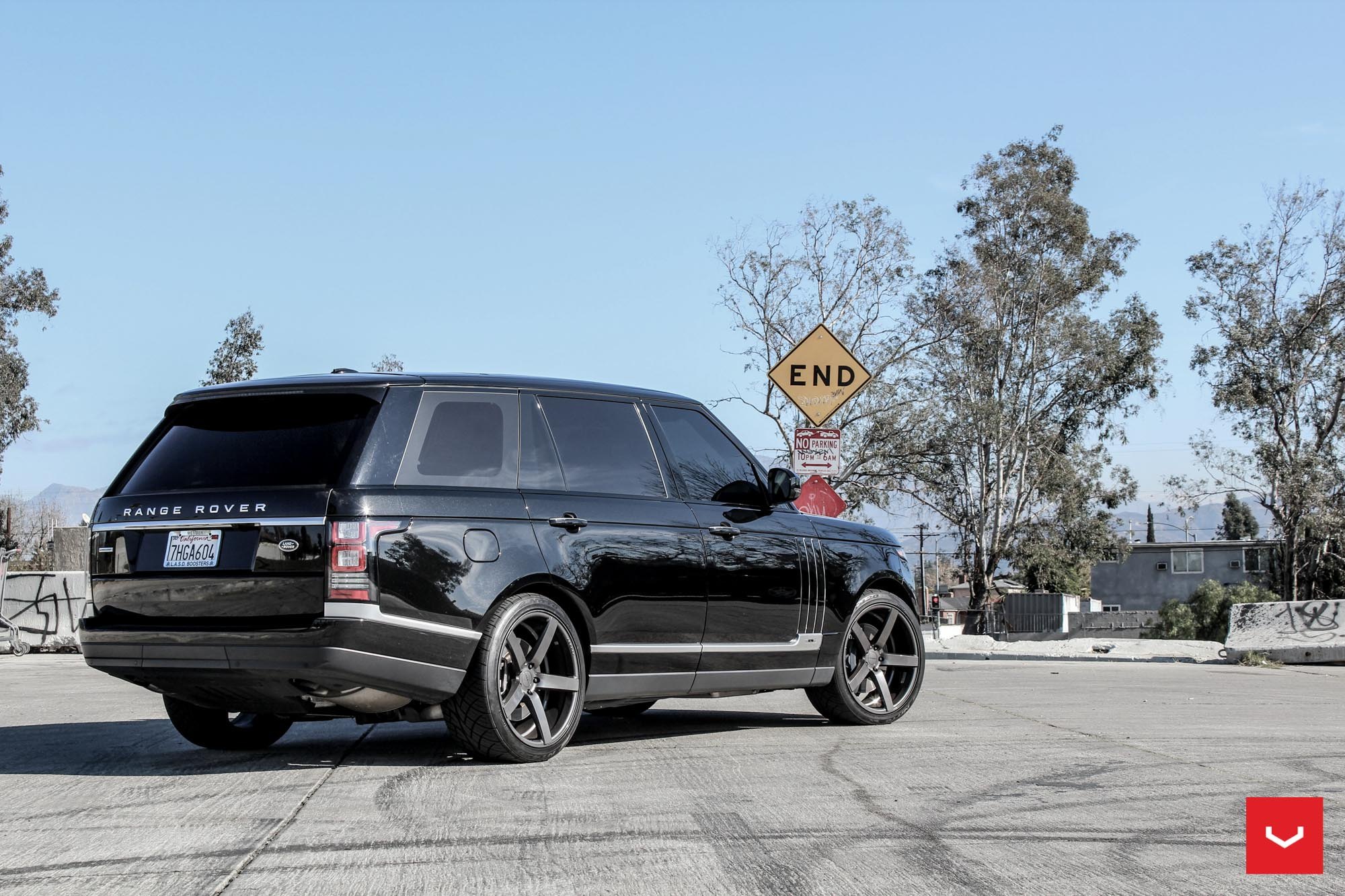 Black Land Rover Range Rover with Roofline Spoiler - Photo by Vossen