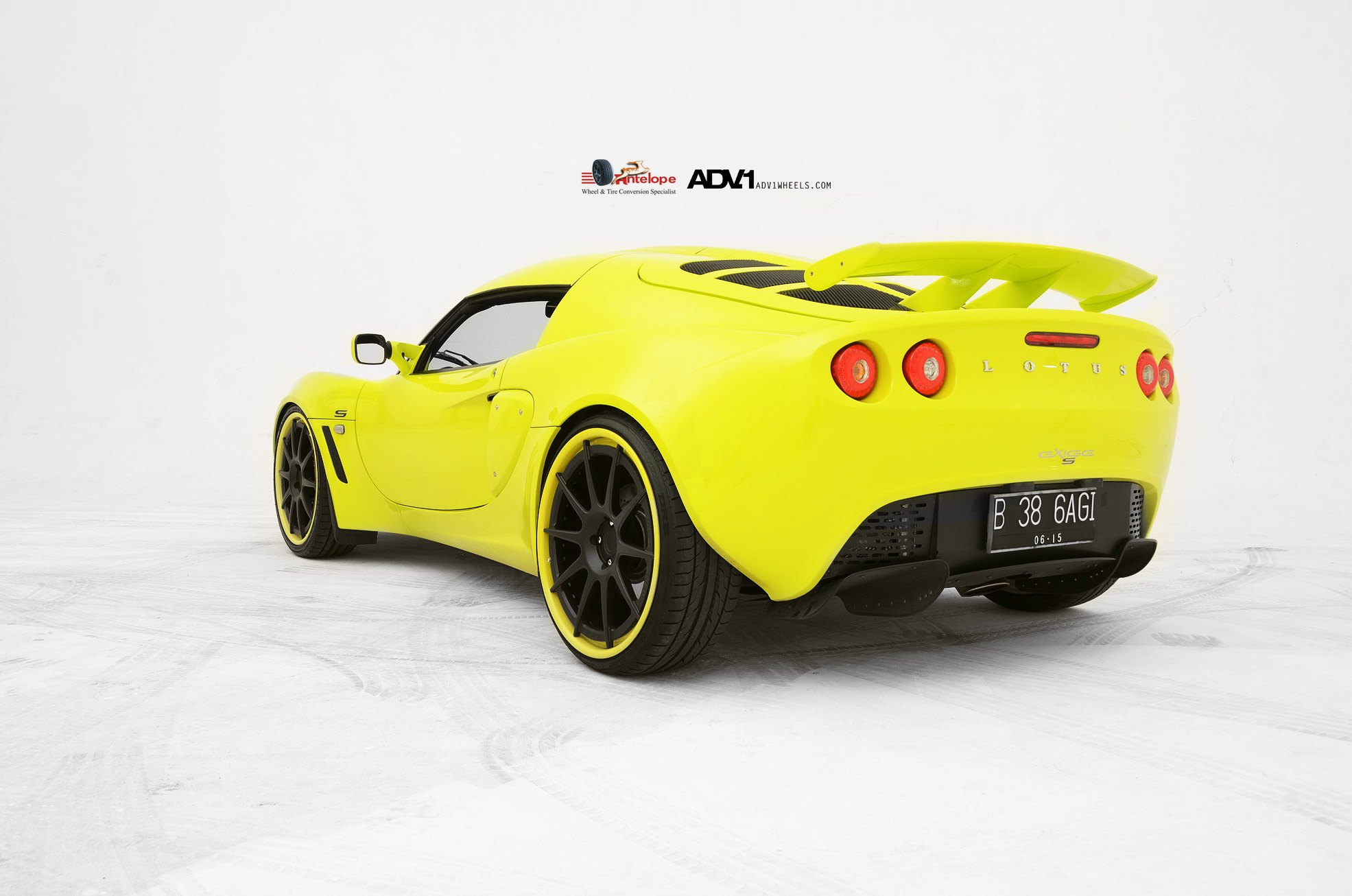 Custom Lotus Exige with Large Wing Spoiler - Photo by ADV.1