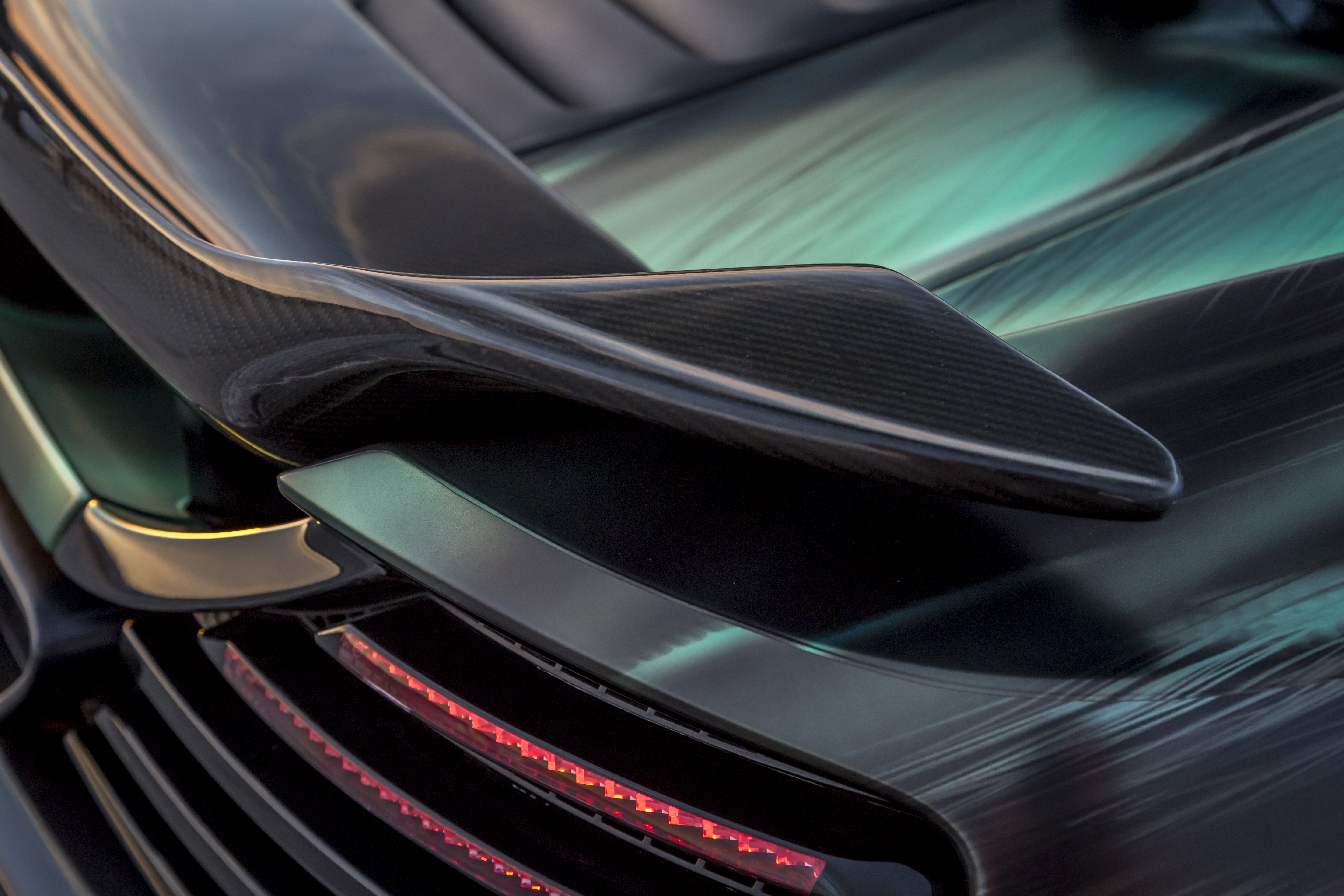 Custom Painted McLaren 12C Carbon Fiber Wing Spoiler - Photo by Vorstiner