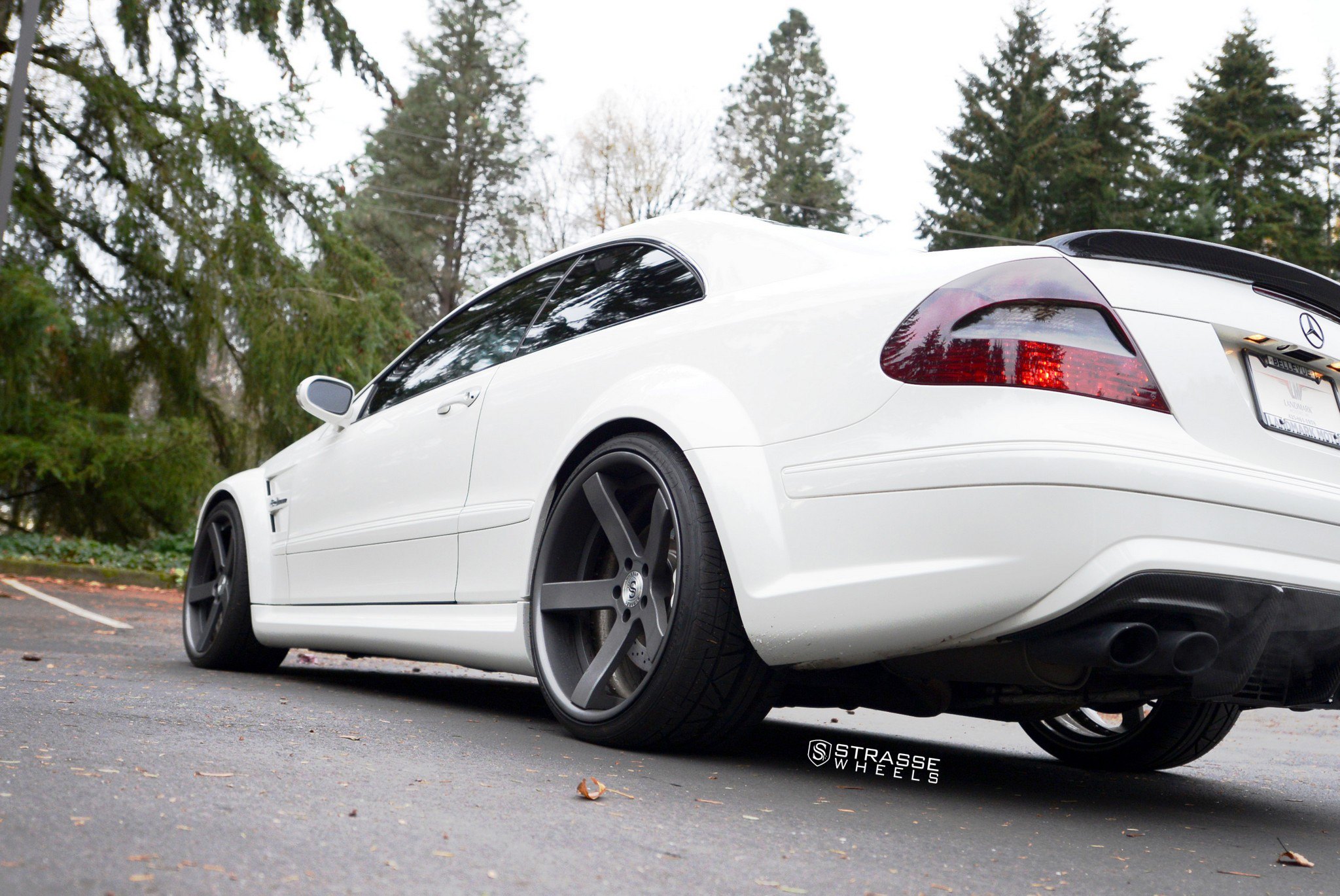Aftermarket Rear Diffuser on White Mercedes CLK-Class - Photo by Strasse Forged