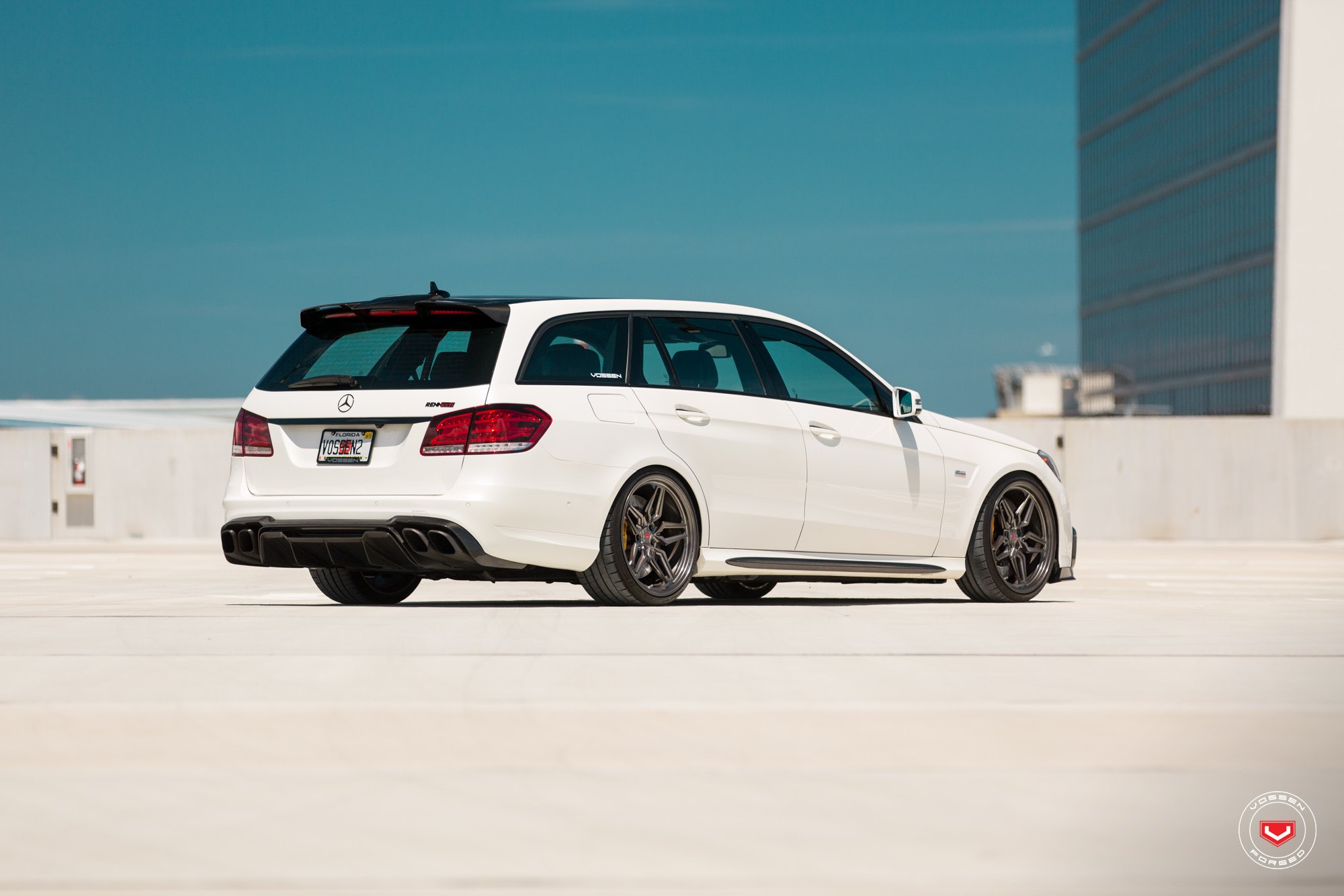 Roofline Spoiler with Light on White Mercedes E Class - Photo by Vossen