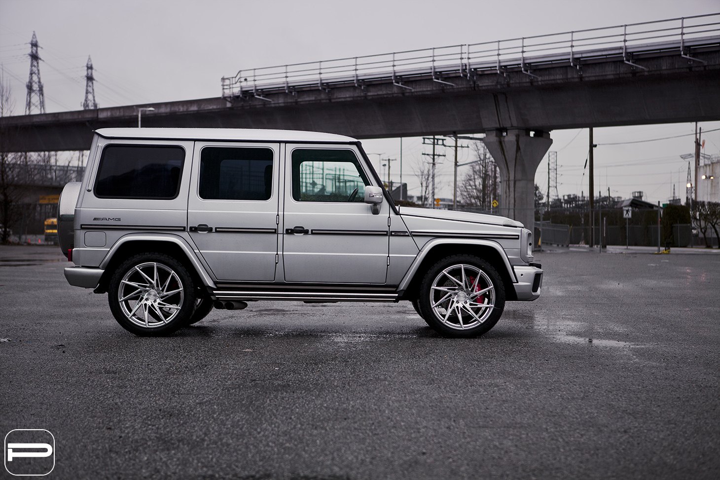 Gray Mercedes G Class with Aftermarket Running Boards - Photo by PUR Wheels