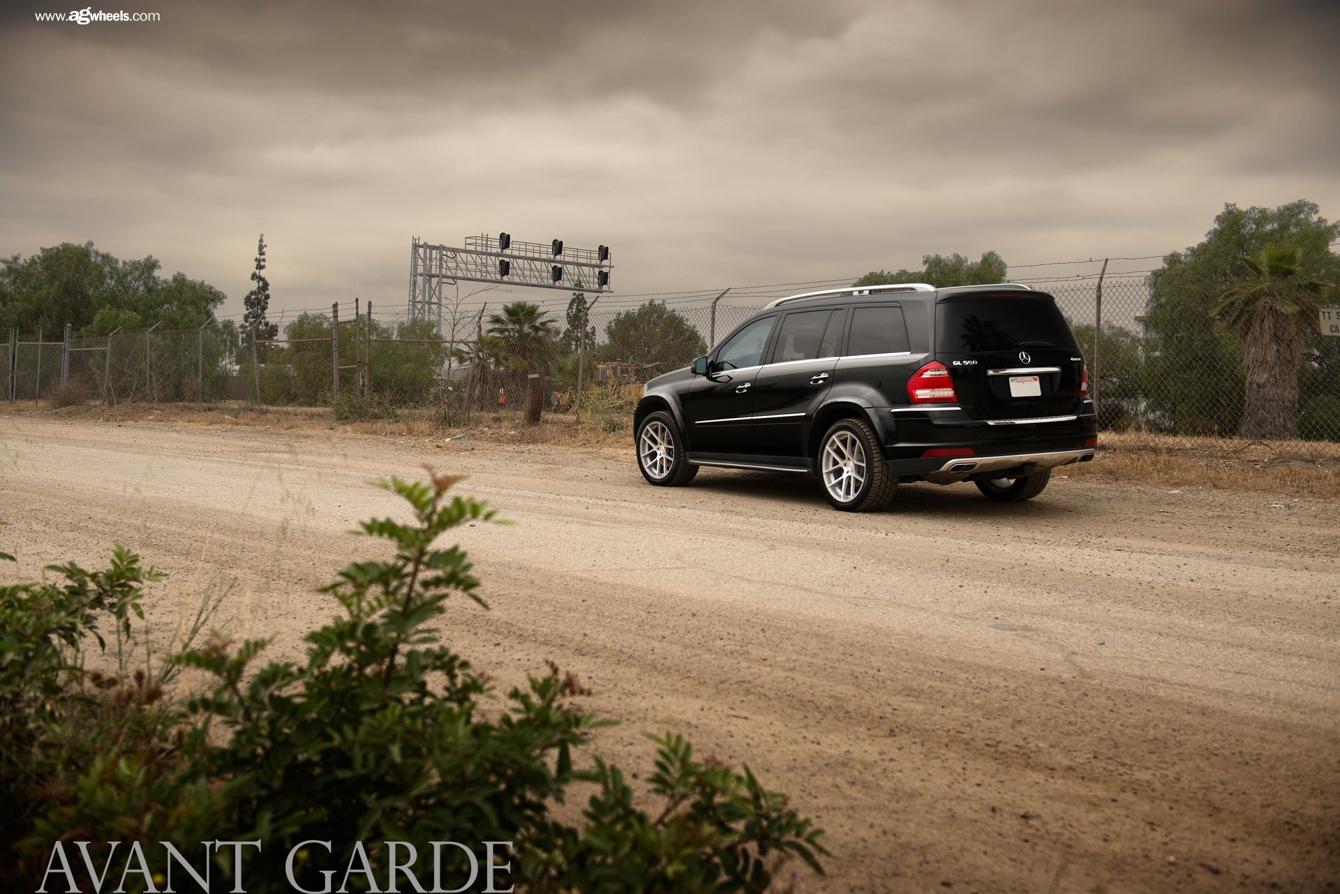 Black Mercedes GL with Polished Avant Garde Rims - Photo by Avant Garde Wheels