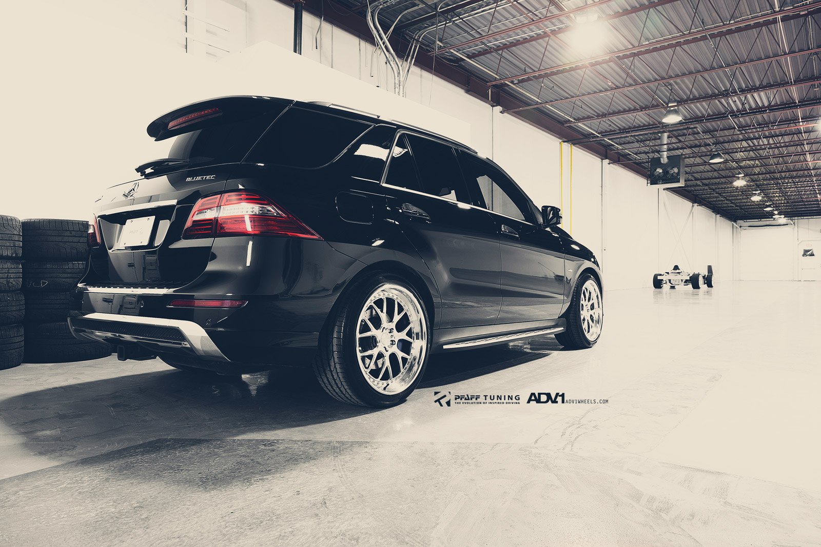 Lowered Mercedes M-Class With Classy Forged Rims - Photo by ADV.1