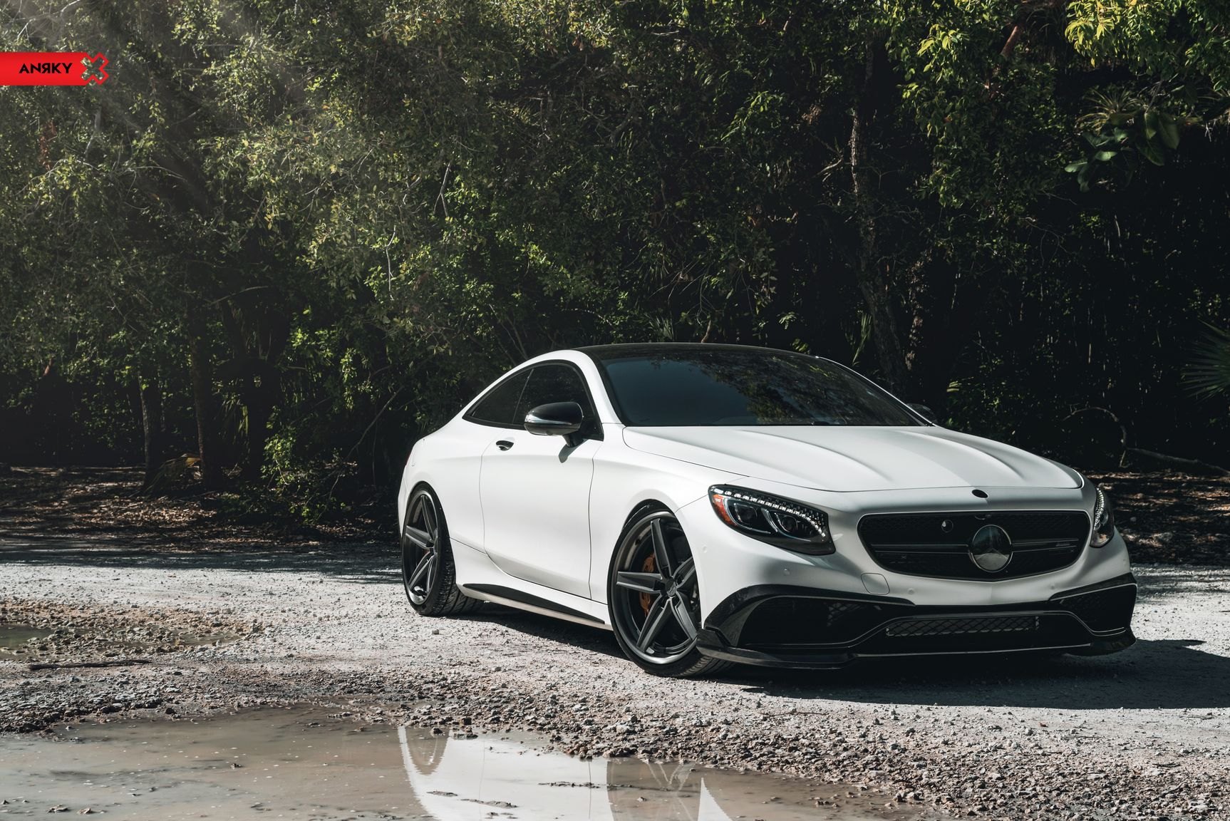White Mercedes S Class with Custom Blacked Out Grille - Photo by Anrky Wheels