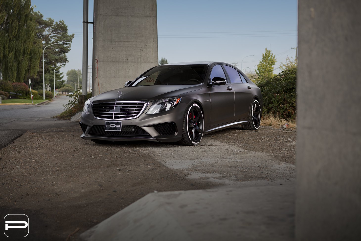 Chrome Billet Grille on Gray Mercedes S Class - Photo by PUR Wheels