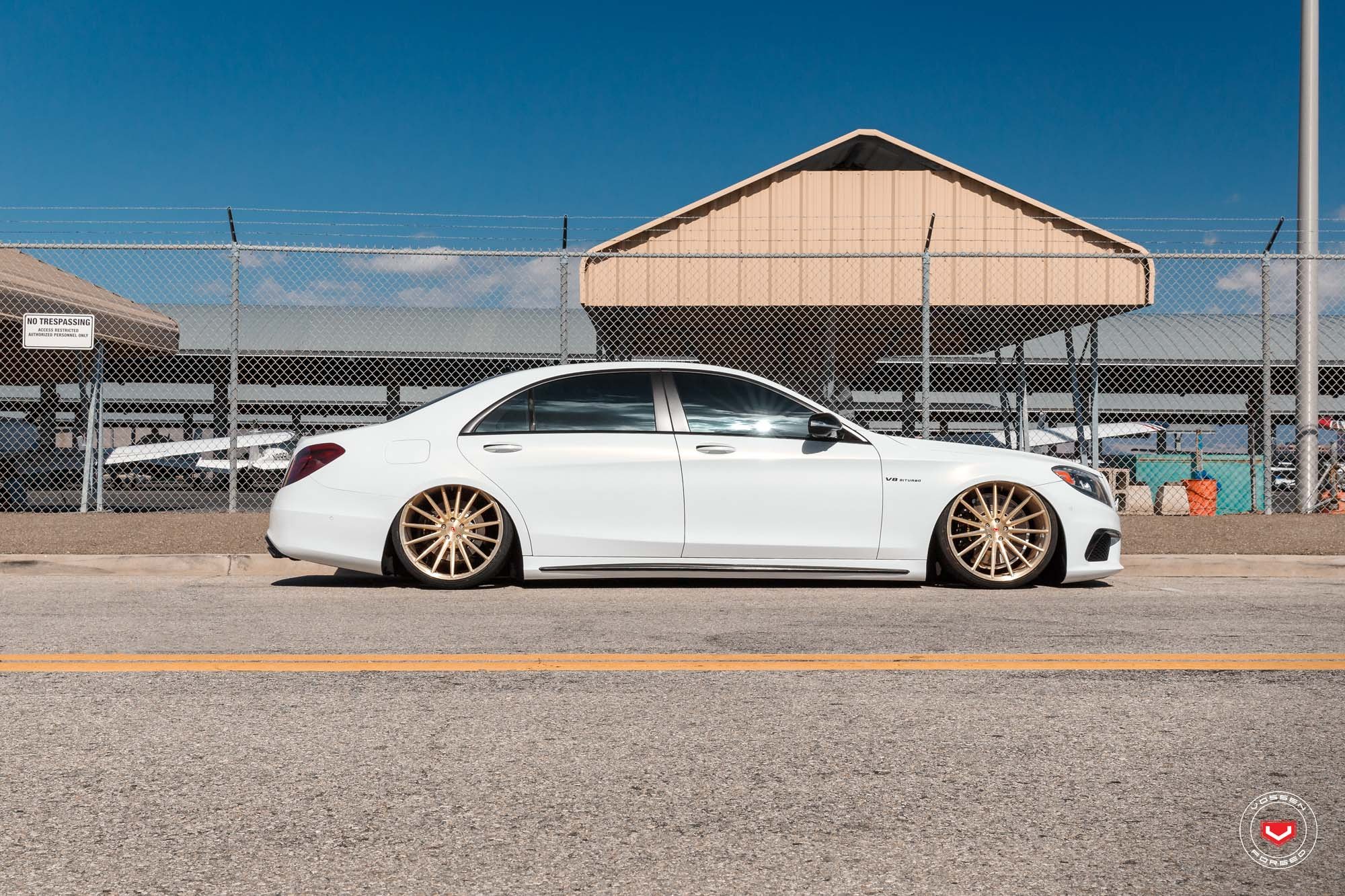 Aftermarket Side Skirts on White Mercedes S Class - Photo by Vossen