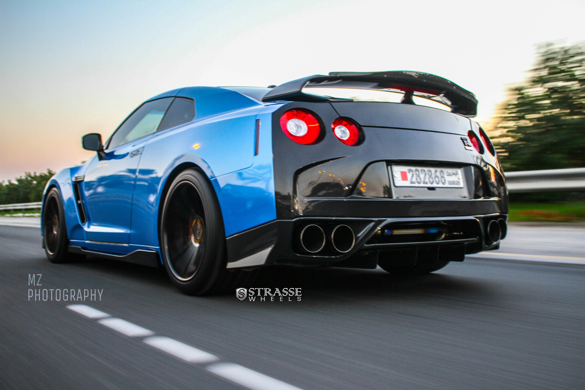 Blue Nissan GT-R with Carbon Fiber Rear Bumper - Photo by Strasse Forged