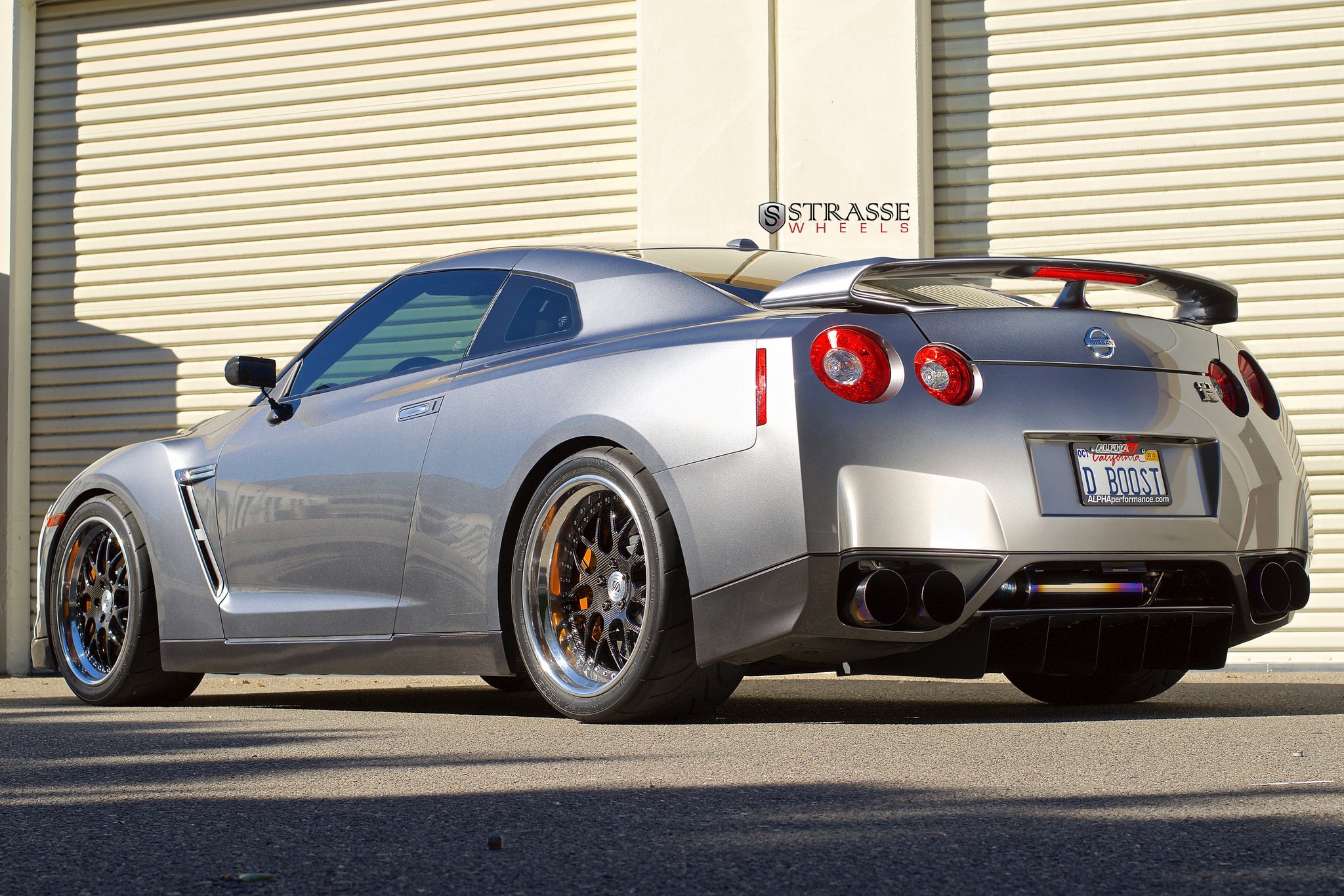 Gray Nissan GT-R with Aftermarket Exhaust System - Photo by Strasse Forged