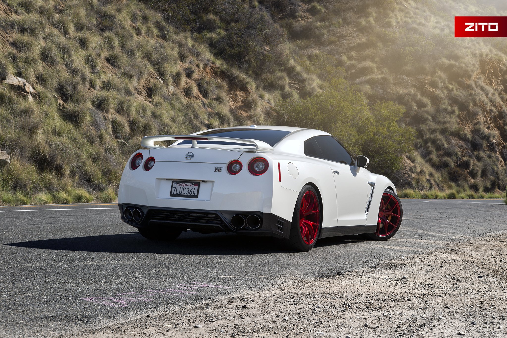 White Nissan GT-R with Custom Rear Diffuser - Photo by Zito Wheels