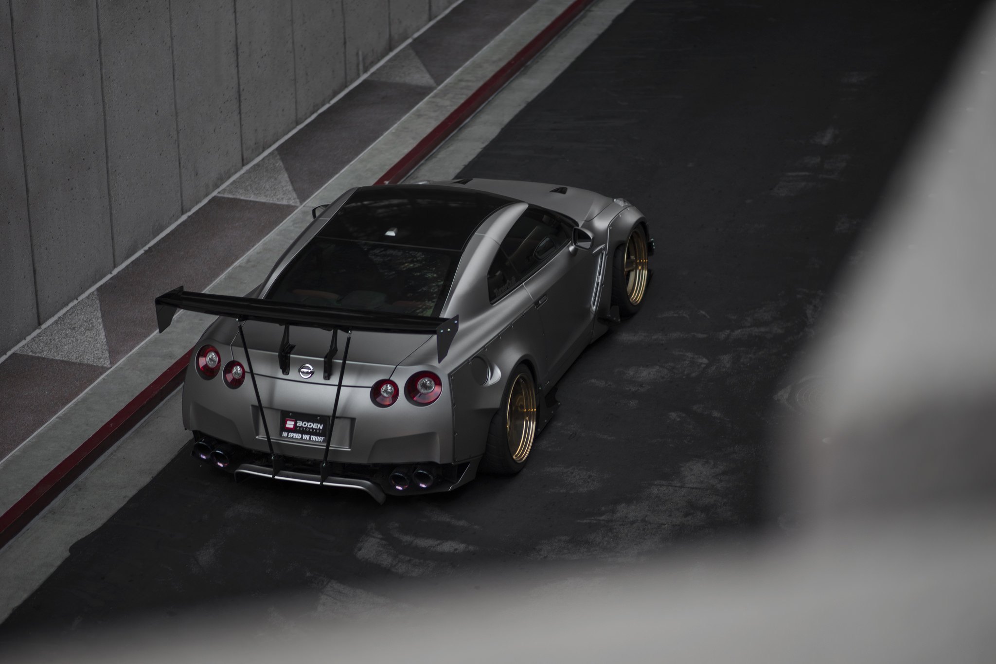 Custom Roof on Gray Nissan GT-R - Photo by Vossen