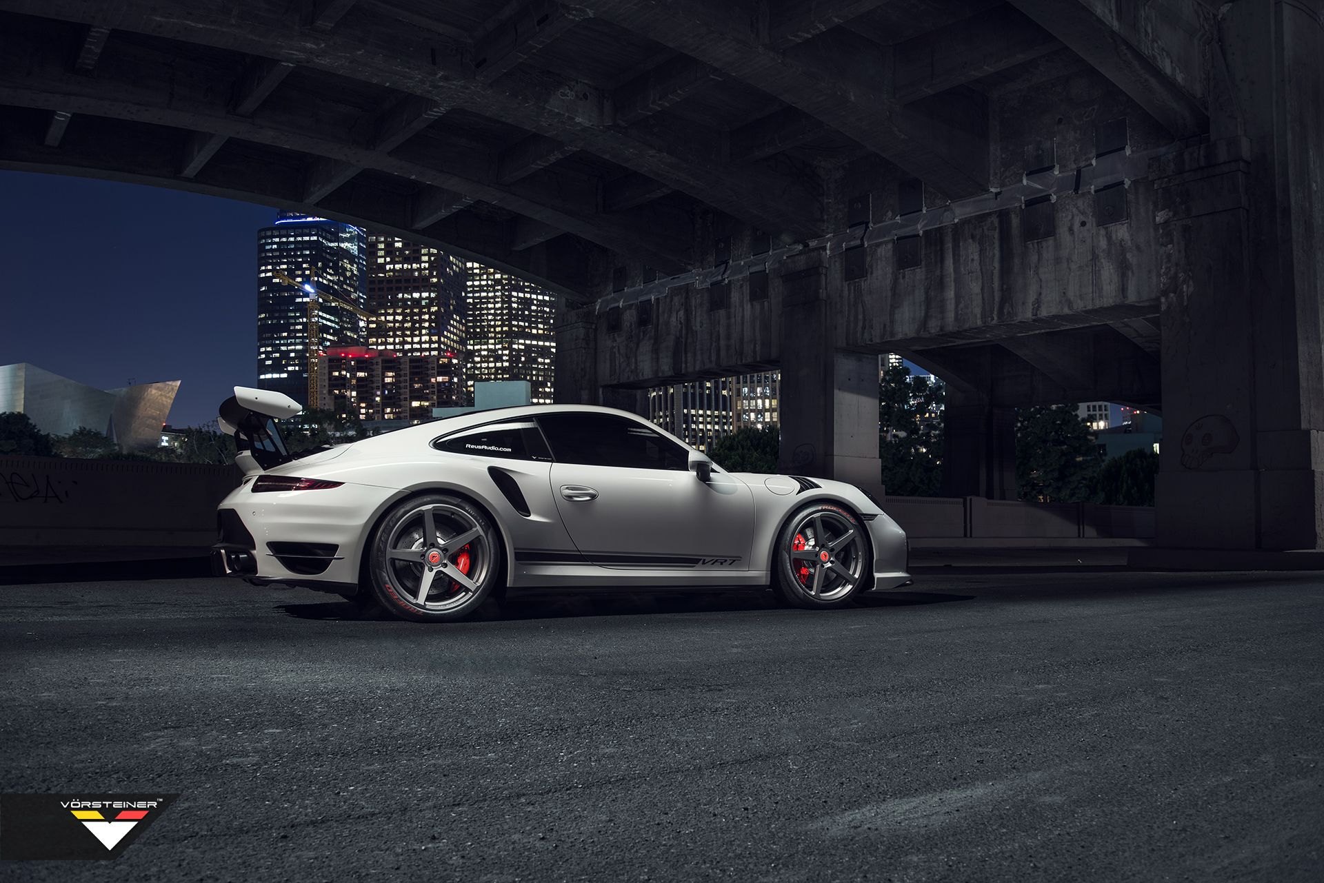 Aftermarket Side Scoops on White Porsche 911 - Photo by Vorstiner