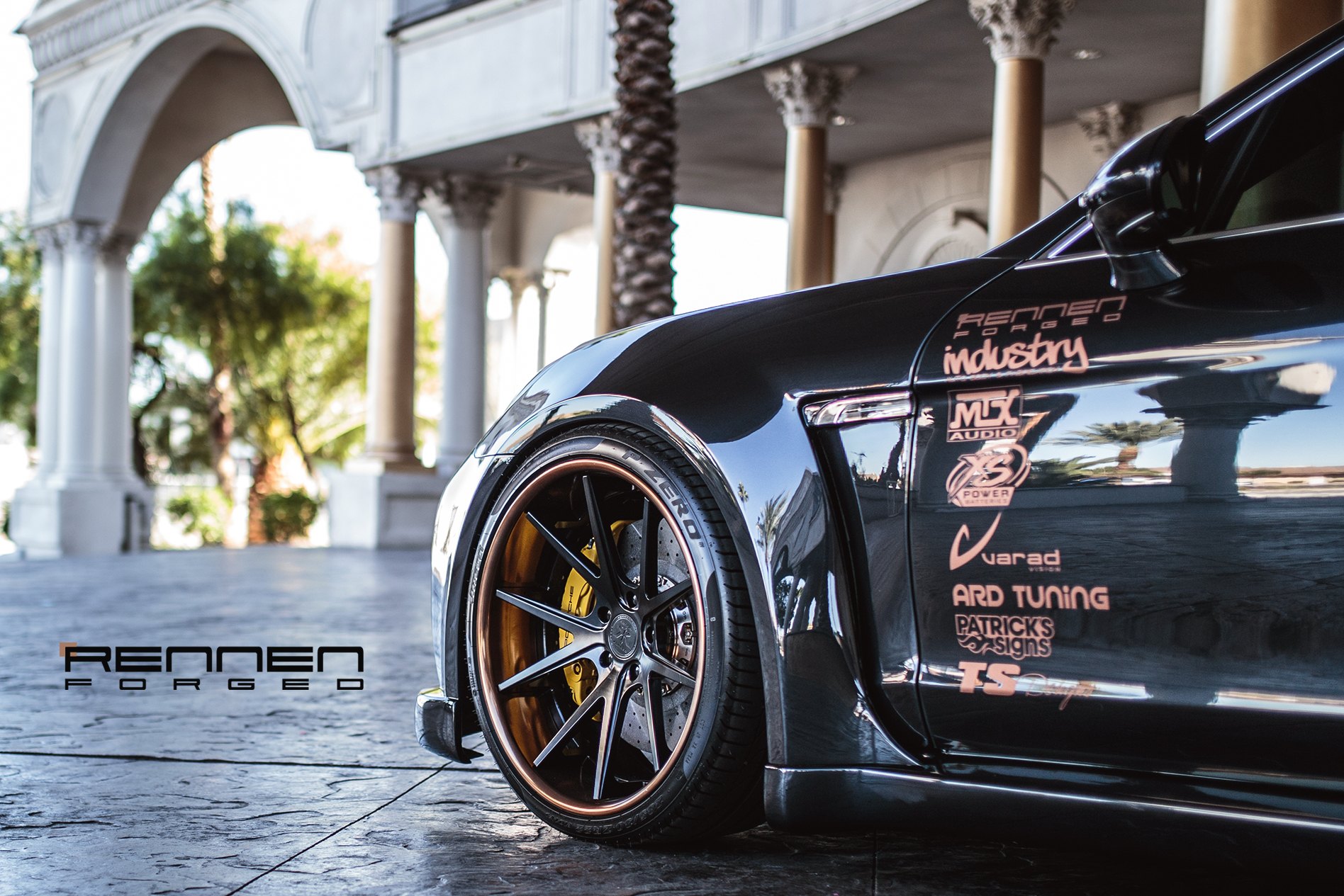 Forged Rennen Wheels on Black Debadged Porsche Panamera - Photo by Rennen International