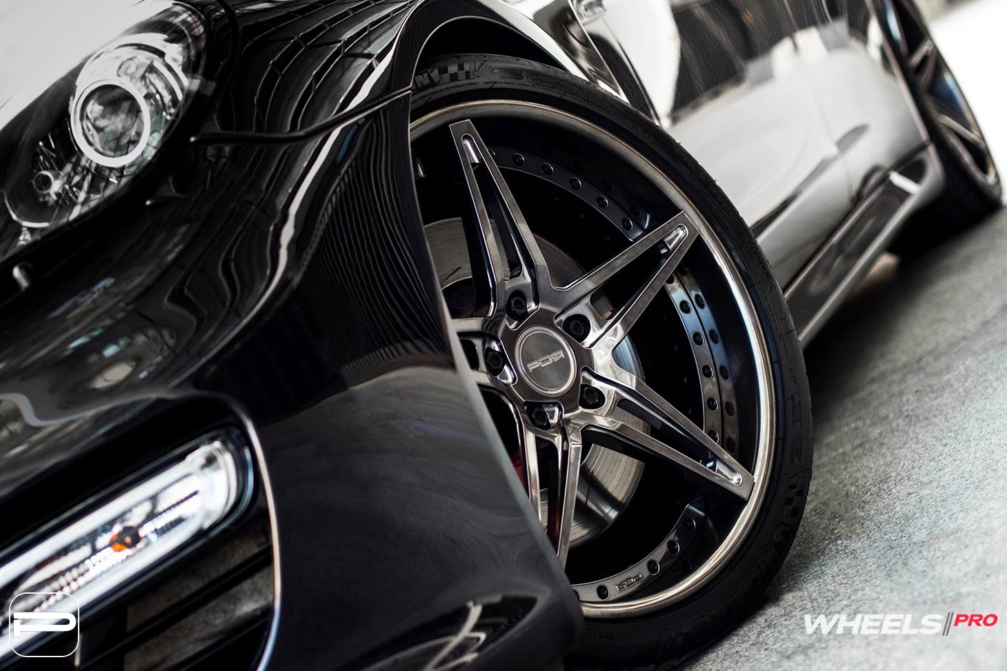 Custom PUR Wheels on Black Porsche Panamera GTS - Photo by PUR Wheels