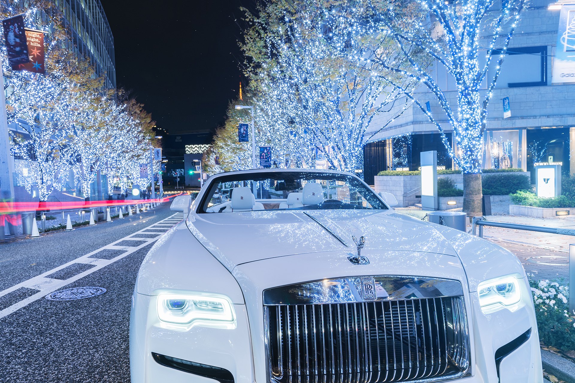 White Rolls Royce Dawn with Chrome Billet Grille - Photo by Forgiato