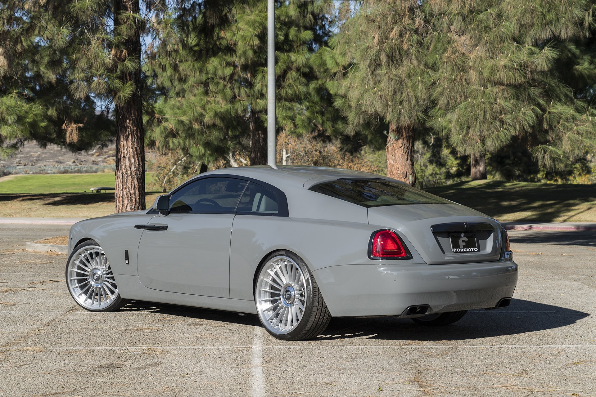 Gray Rolls Royce Wraith with Custom Chrome Forgiato Rims - Photo by Forgiato