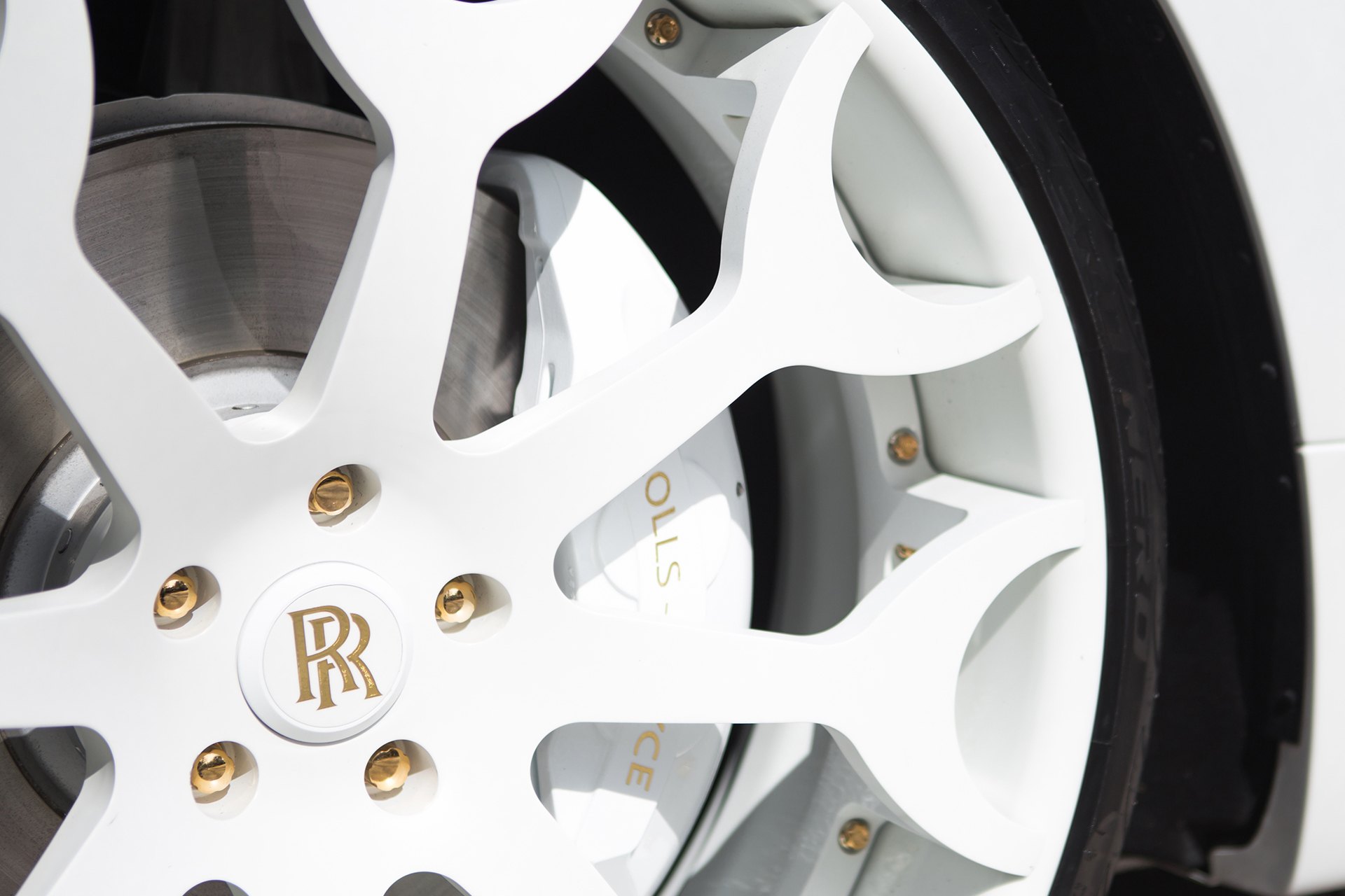 White Forgiato Rims on Custom Rolls Royce Wraith - Photo by Forgiato