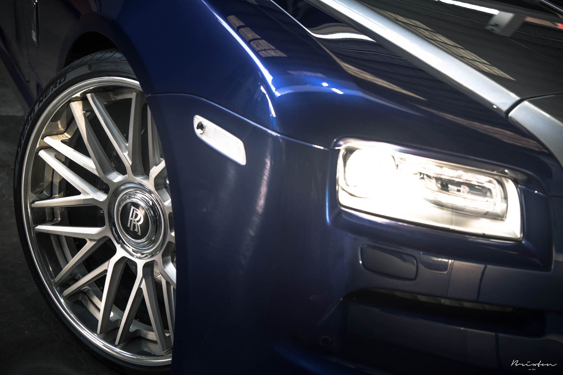 Crystal Clear Headlights on Bue Rolls Royce Wraith - Photo by Brixton Forged Wheels