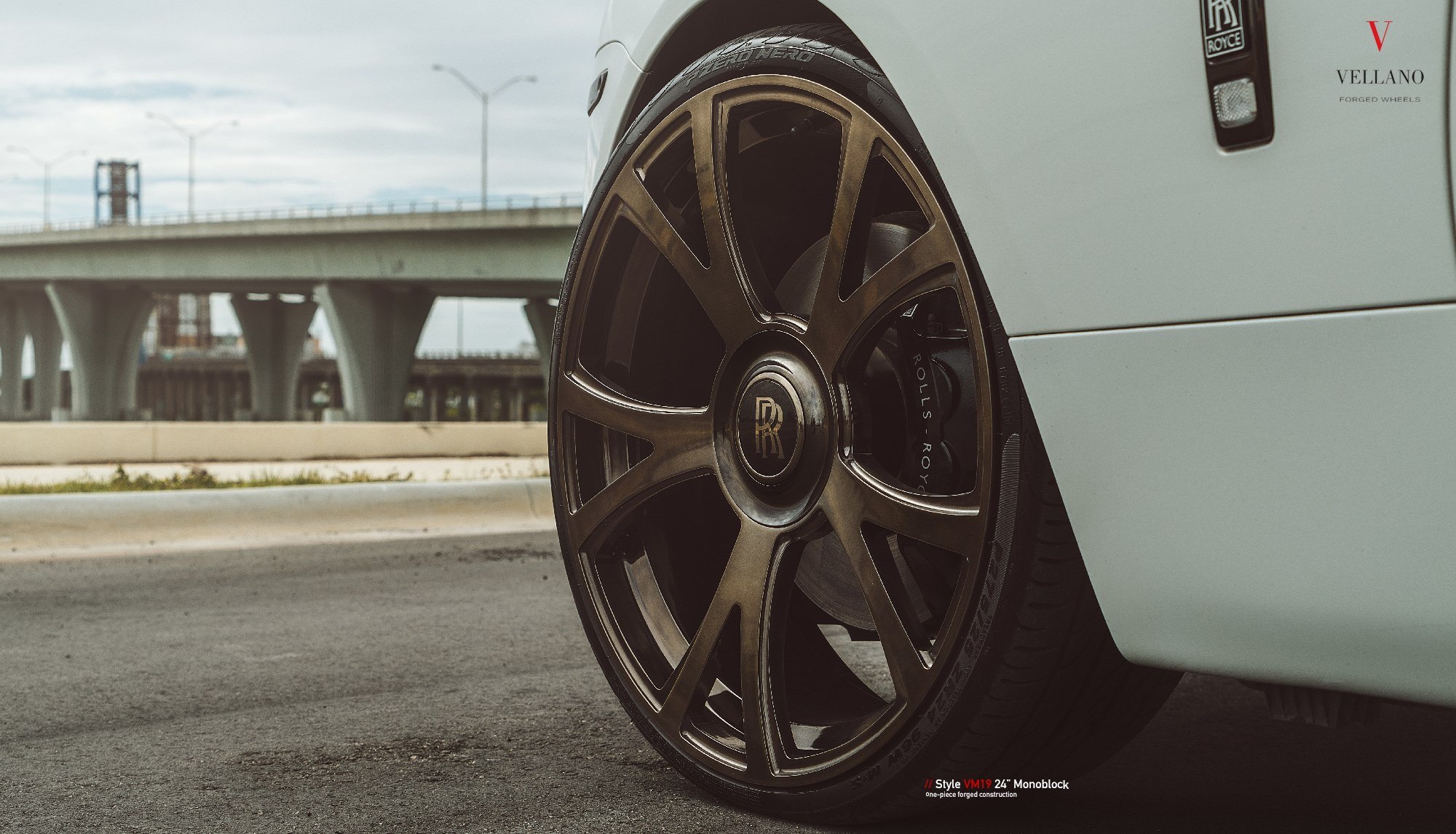 White Rolls Royce Wraith with Pirelli Tires - Photo by Vellano