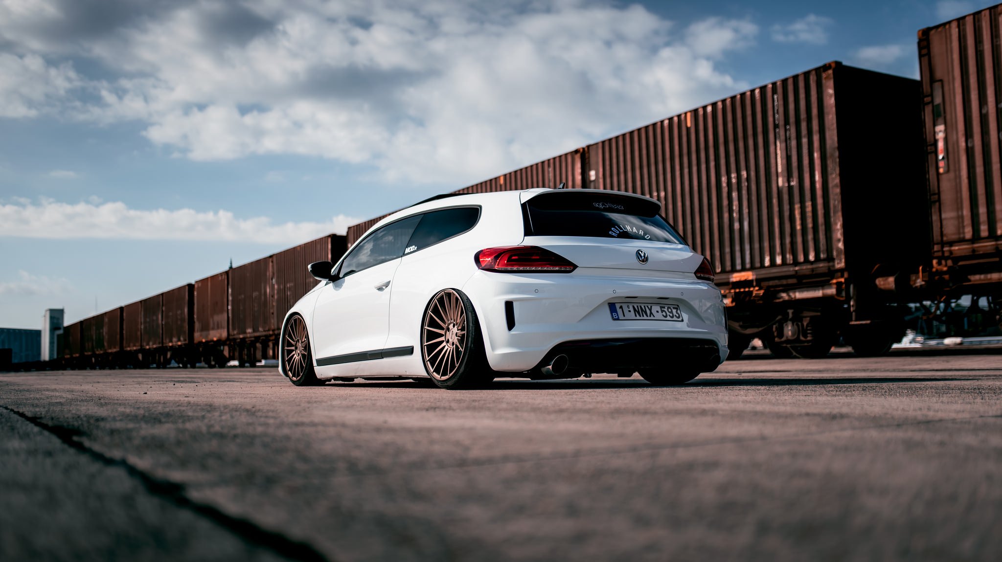 Roofline Spoiler on White VW Scirocco - Photo by Niche Road Wheels