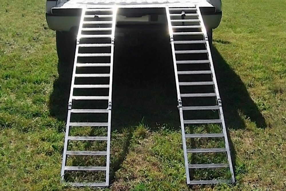 Truck Durable Ladder Heavy Duty Vehicle Cargo Tailgate Step Folding Ladder 300lb